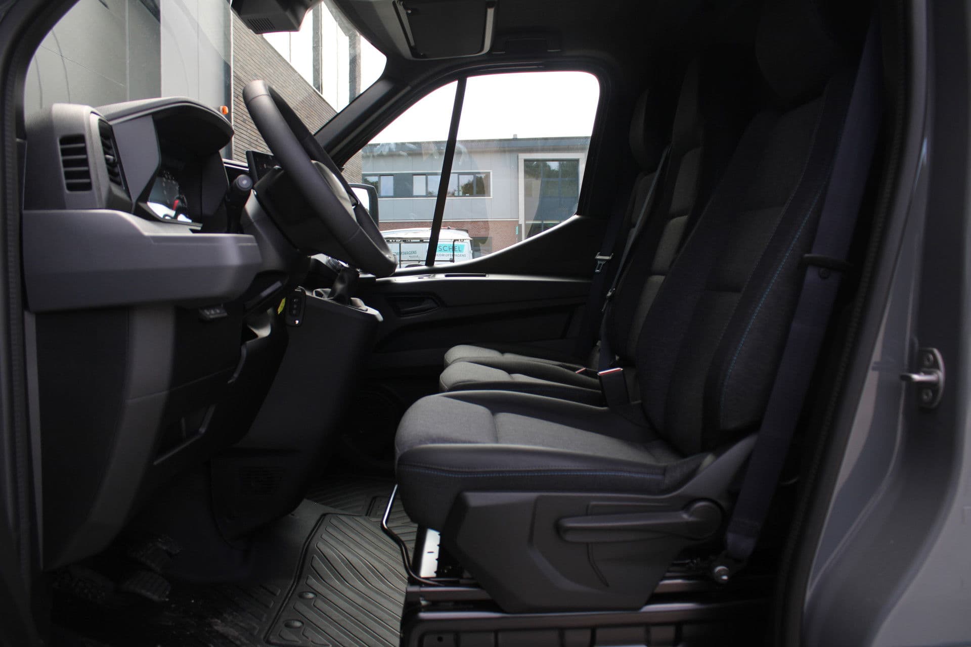 Renault Master T35 2.0 dCi 170pk L2H2 Extra - Navigatie - Camera - 270 gr deuren - Parkeersensoren - Draadloos laden - Rijklaar thumbnail 14