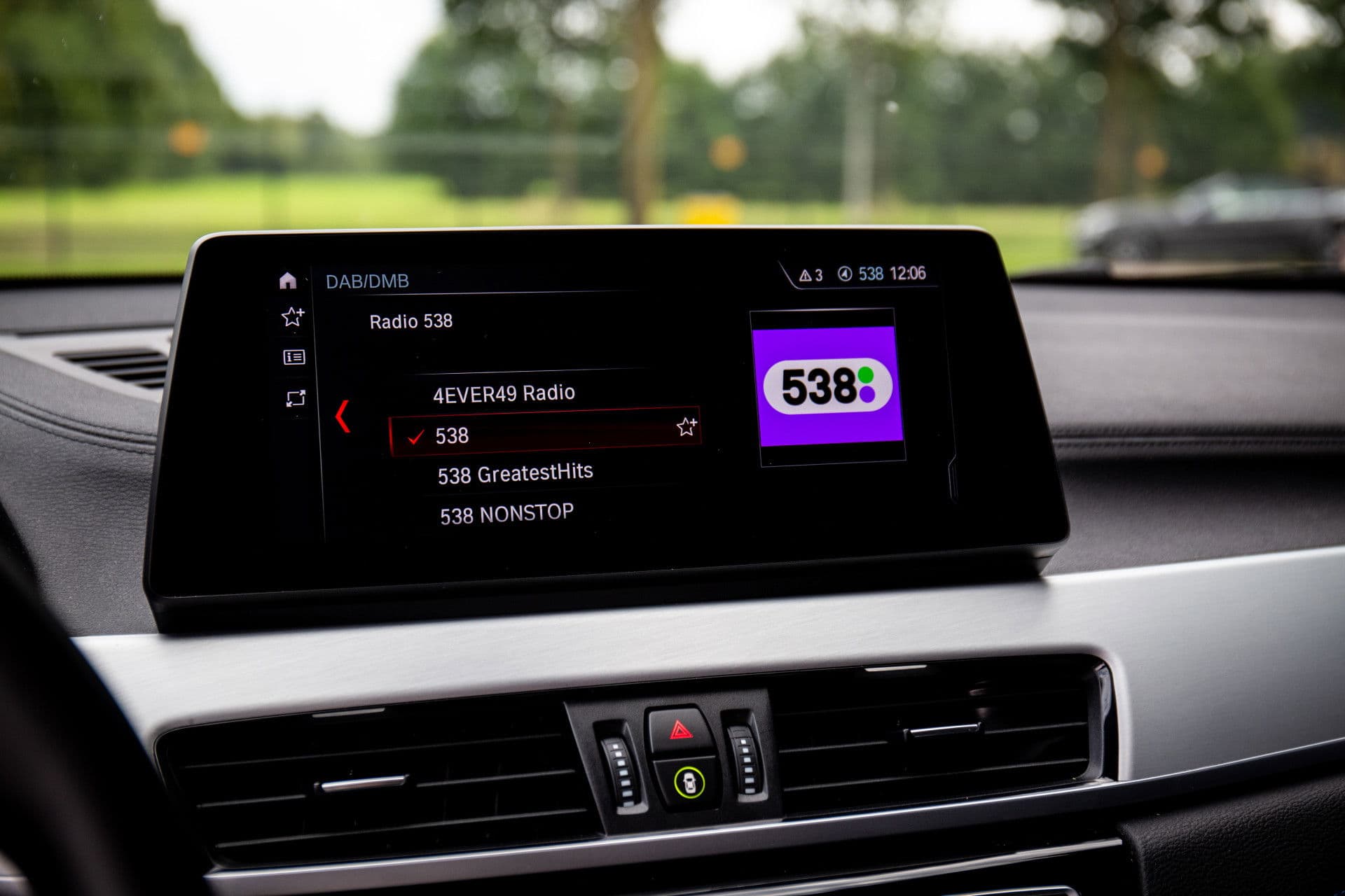 BMW X2 sDrive20i Business Edition , M-Sport, Panoramadak, Head-up display, BMW-Led thumbnail 20