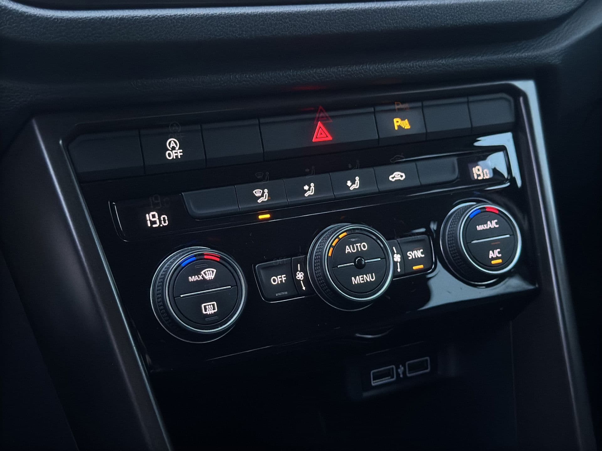 Volkswagen T-Roc 1.5 TSI Style | Adaptive | Apple Carplay | PDC | NL Auto thumbnail 19