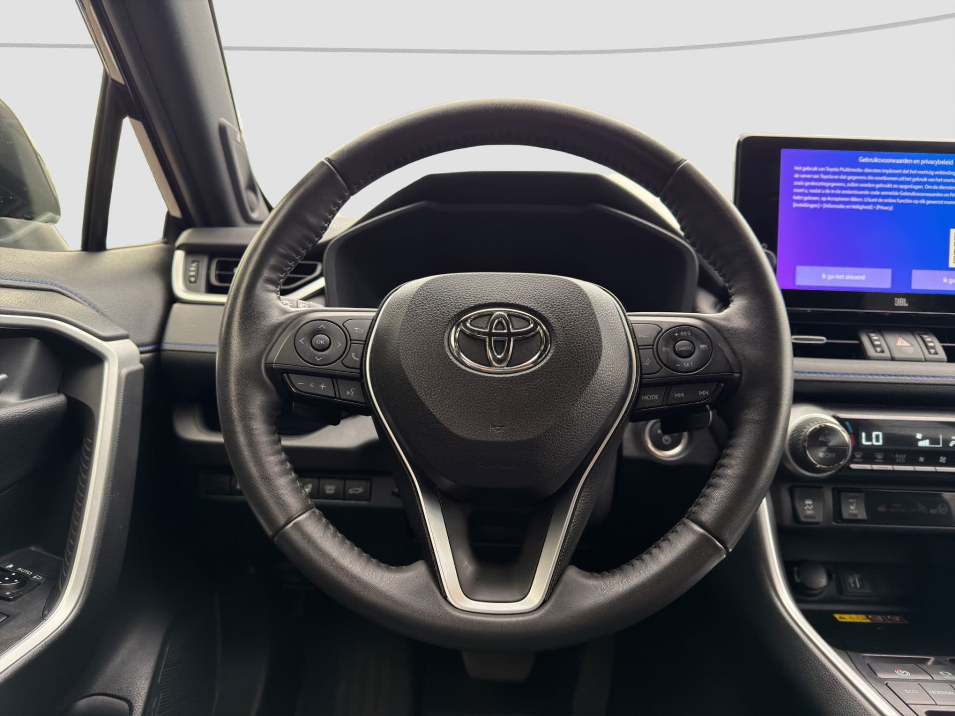 Toyota RAV4 2.5 Hybrid Style Two-tone | Half leder | JBL | Stuur verw. | Carplay thumbnail 8
