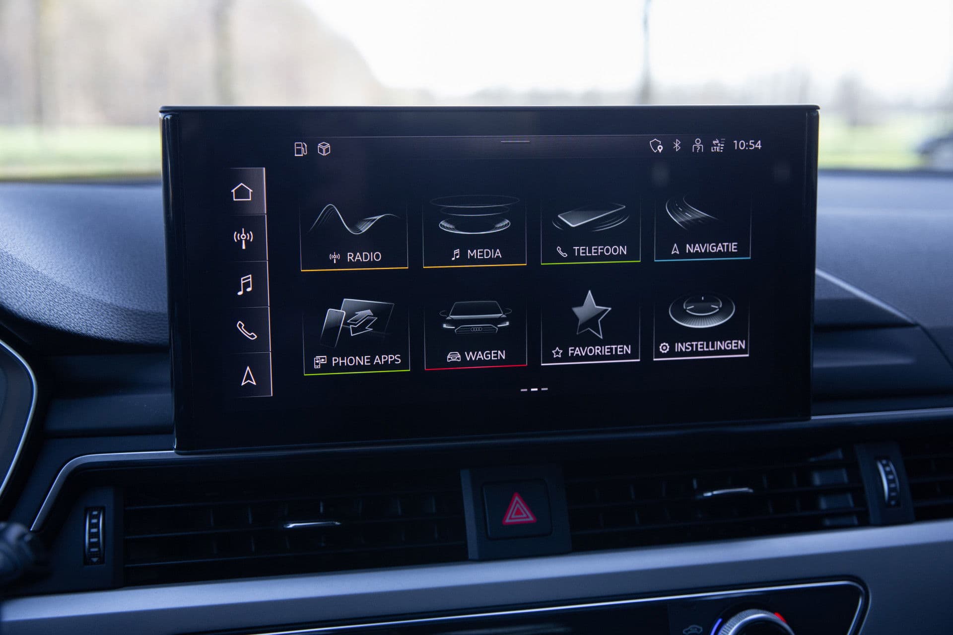 Audi A4 Avant 35 TDI Launch edition S-line , Sportstoelen, Camera, Virtual Cockpit, thumbnail 14