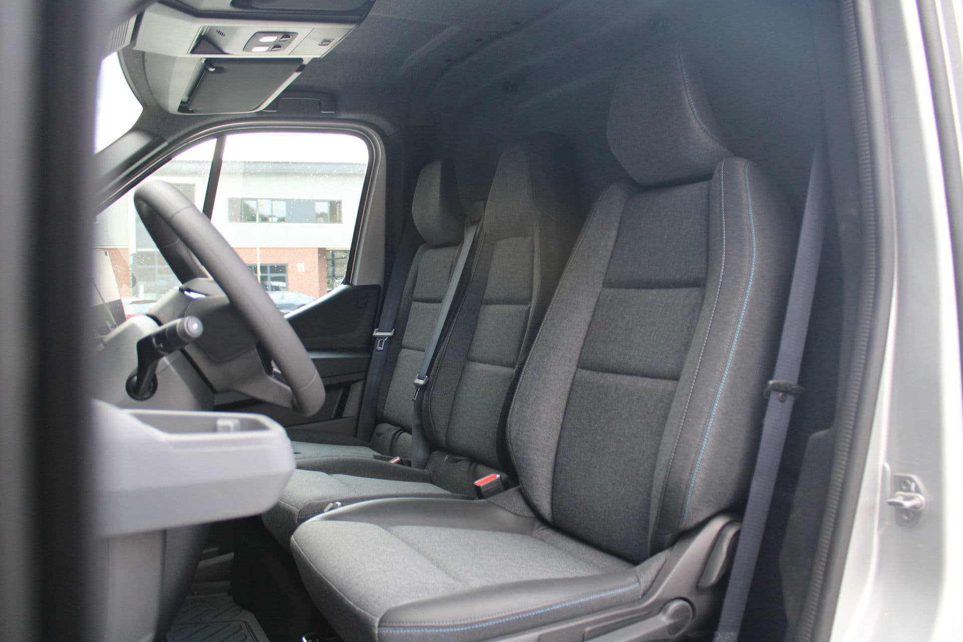 Renault Master T35 2.0 dCi 170pk L2H2 Extra - Navigatie - Camera - 270 gr deuren - Parkeersensoren - Draadloos laden - Rijklaar thumbnail 15