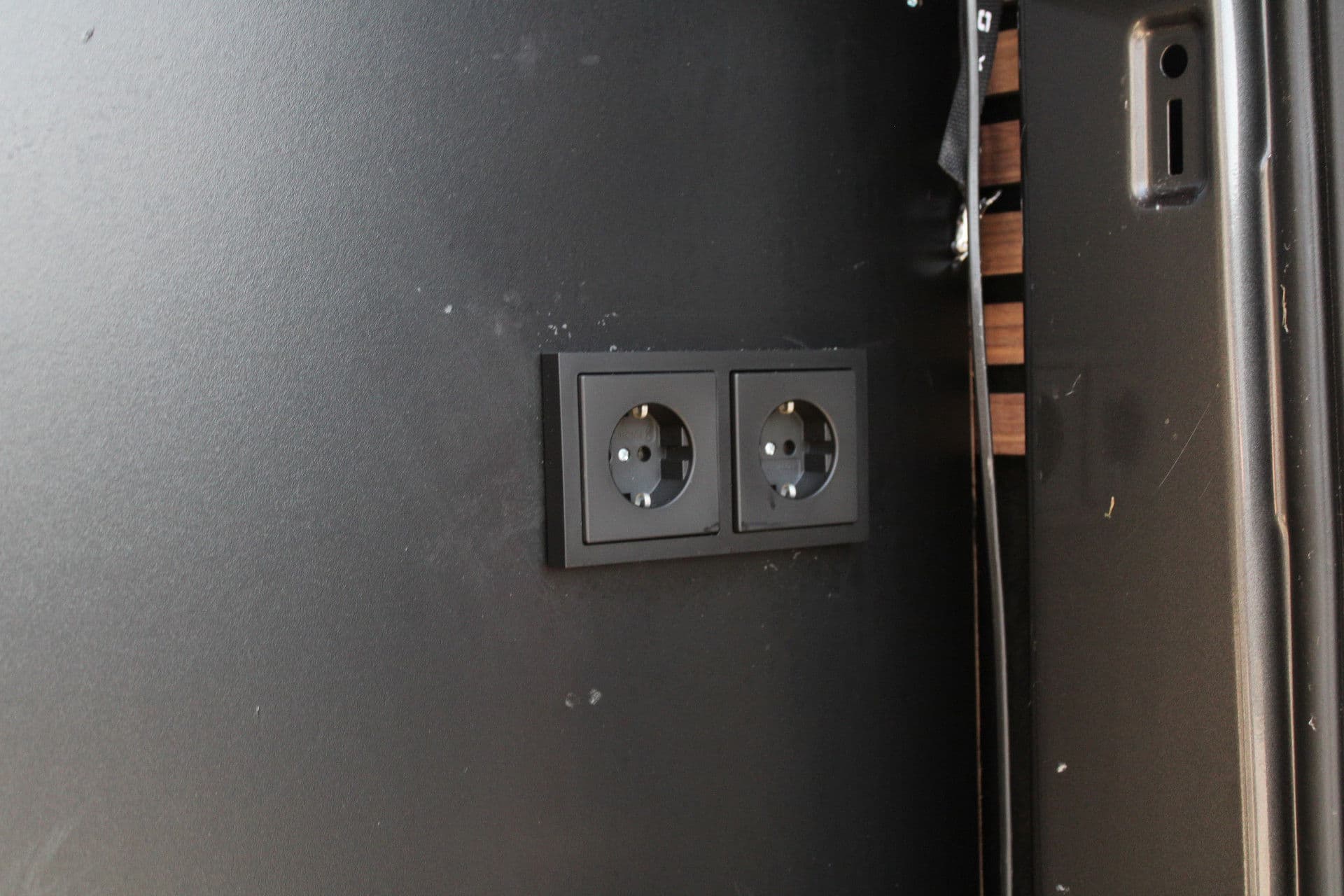 Ford Transit 350 2.0 TDCI L3H2 Trend 130pk - Camper/Grijs Kenteken - Blind Spot - ACC - Trekhaak - Stoelverwarming - Luifel - Rijklaar thumbnail 41