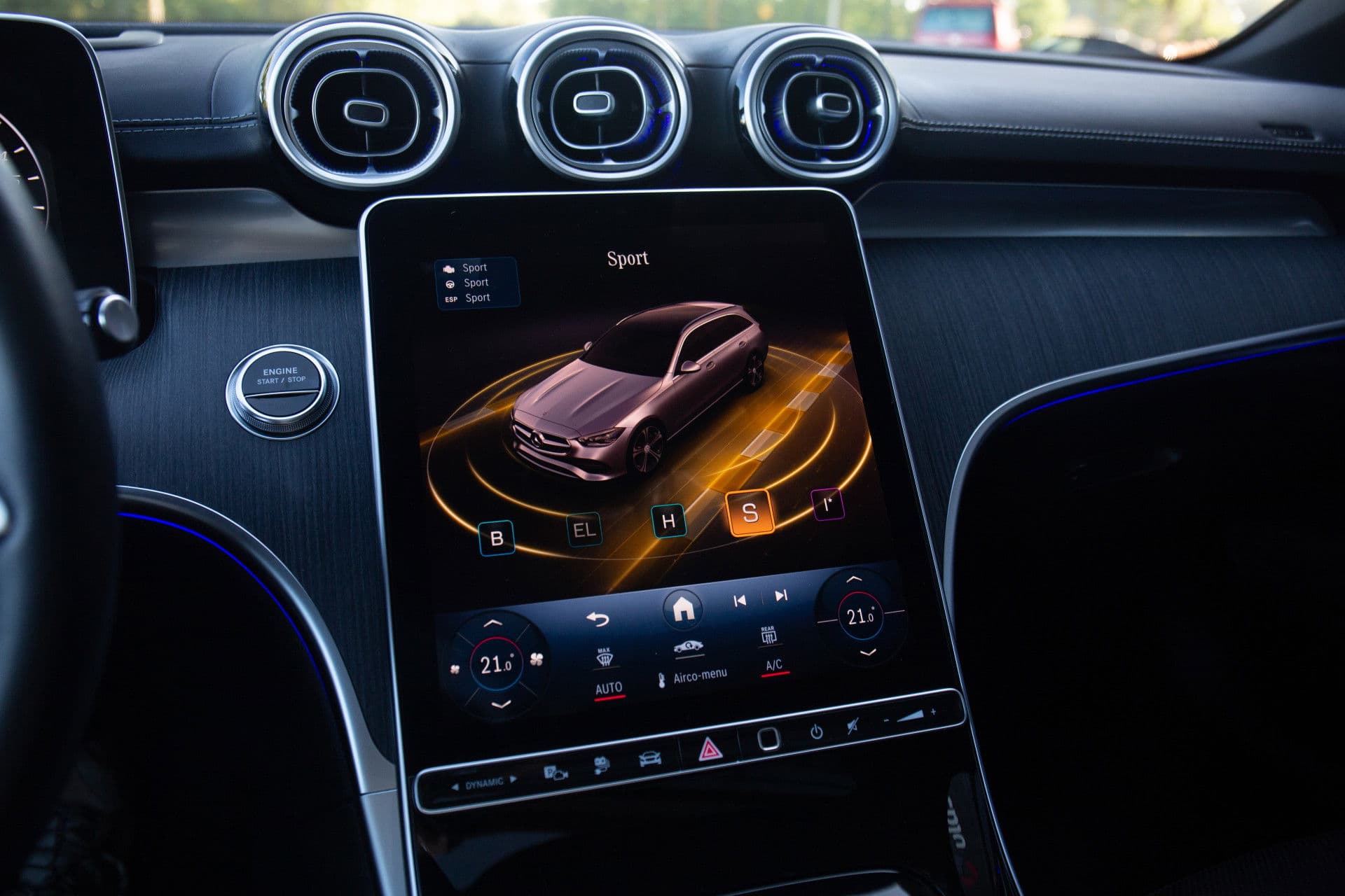 Mercedes-Benz C-Klasse Estate 300 e AMG Line , Panoramadak, Sfeerverlichting, 3D-camera, HUD thumbnail 21