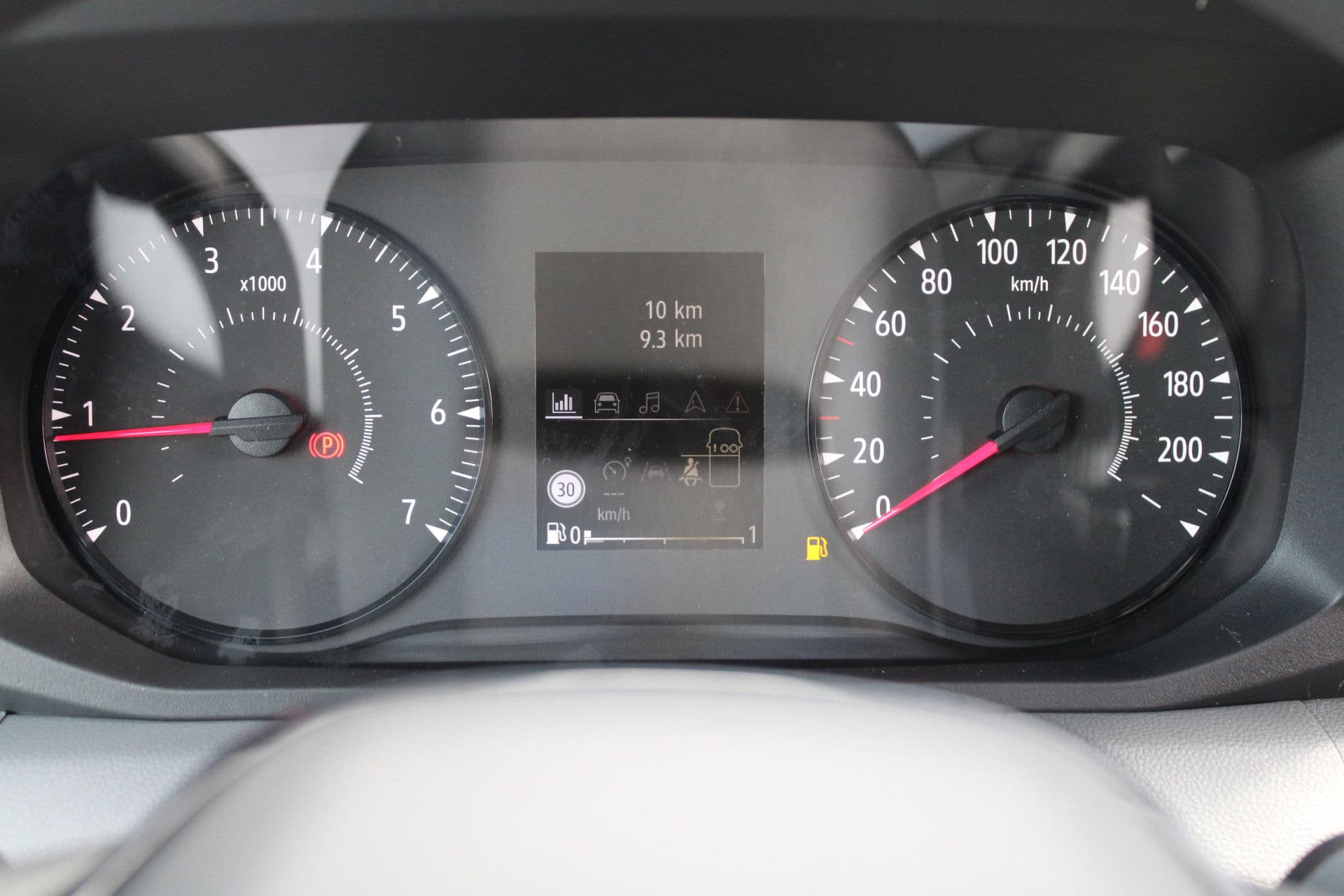 Renault Master T35 2.0 dCi 170pk L2H2 Extra - Navigatie - Camera - 270 gr deuren - Parkeersensoren - Draadloos laden - Rijklaar thumbnail 20