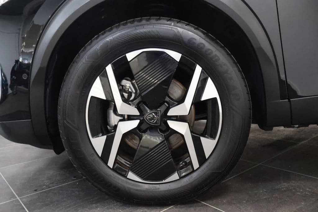 Peugeot 2008 1.2 Hybride 145 Allure | 360 Camera | Luxe thumbnail 29