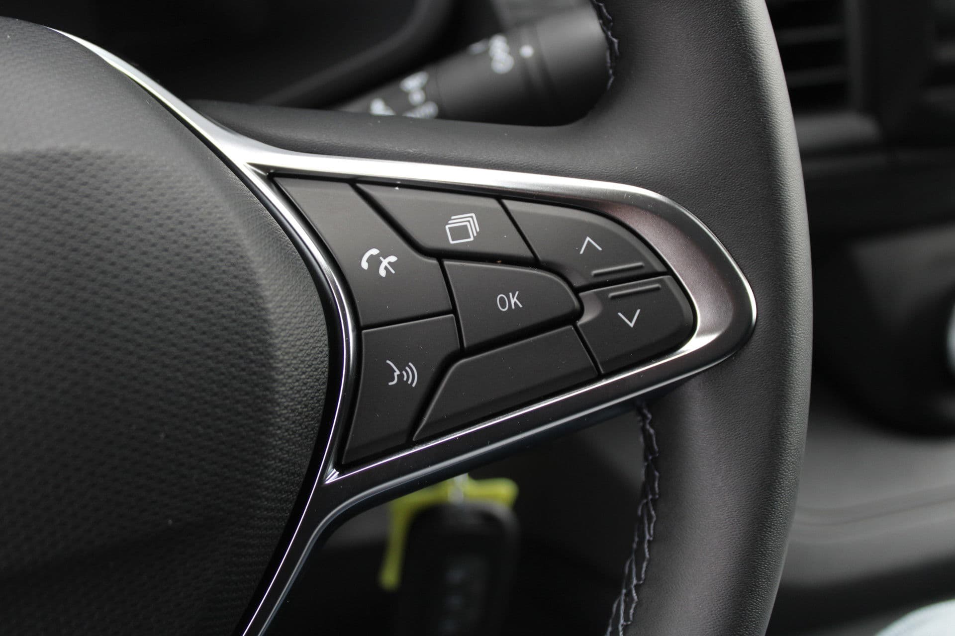 Renault Trafic 2.0 Blue dCi 150pk T30 L2H1 Advance - Achteruitrijcamera - Carplay - Android - Allseason - Trekhaak - Rijklaar thumbnail 14