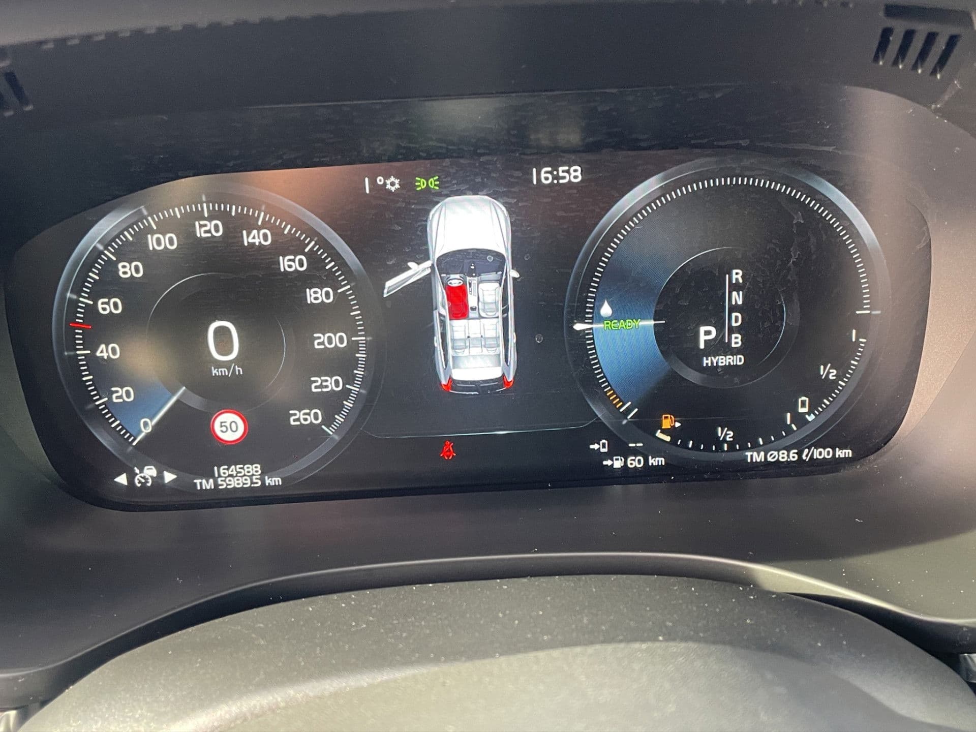 Volvo XC60 2.0 T8 Twin Engine AWD Inscription Elec.stoelen | Dodeh. | Trekhaak | Pano/schuifdak thumbnail 13