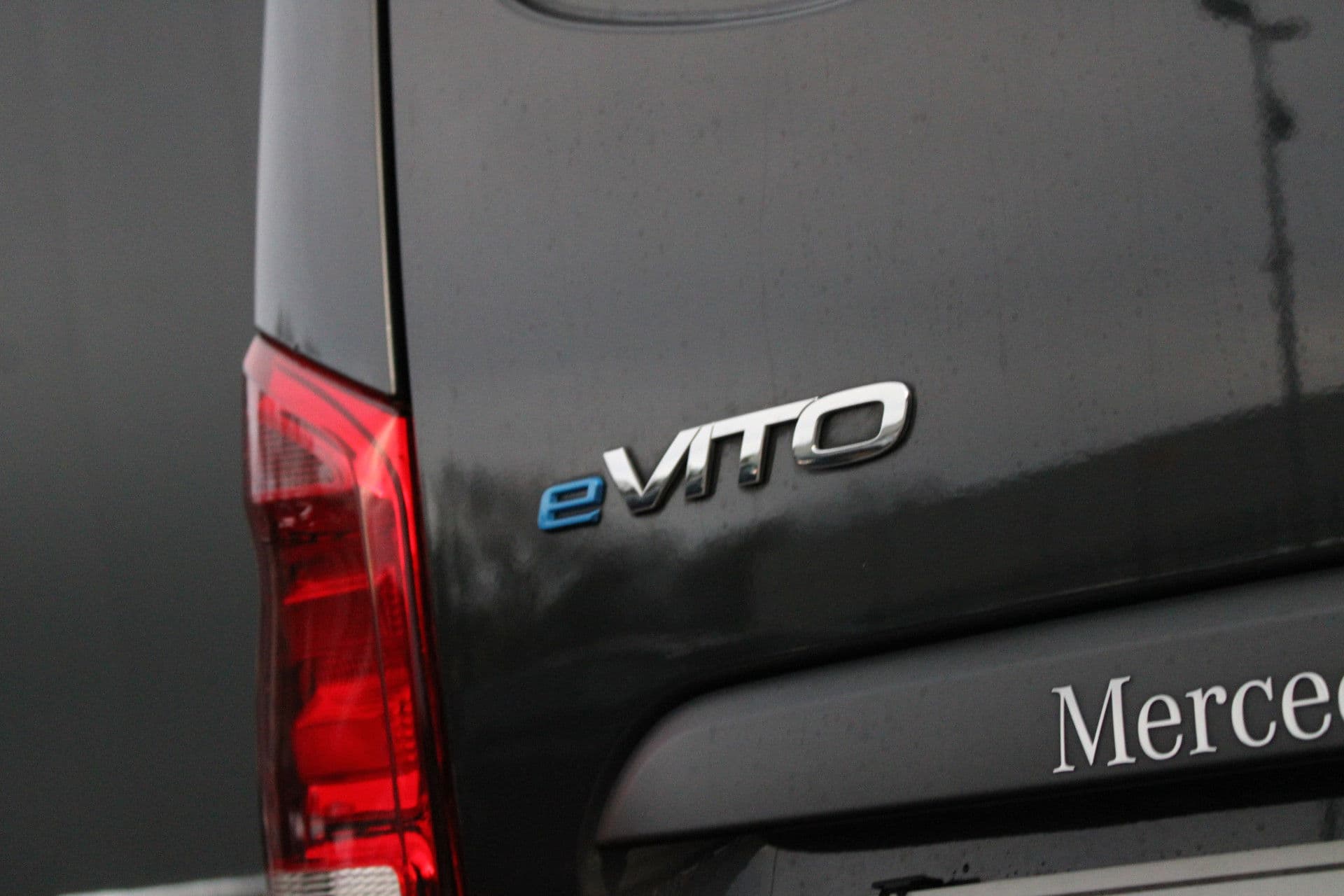 Mercedes-Benz EVito Extra Lang 66 kWh 116pk - Leder - Camera - LED - Carplay/Android - PDC - Stoelverwarming - Snelladen - Rijklaar thumbnail 46