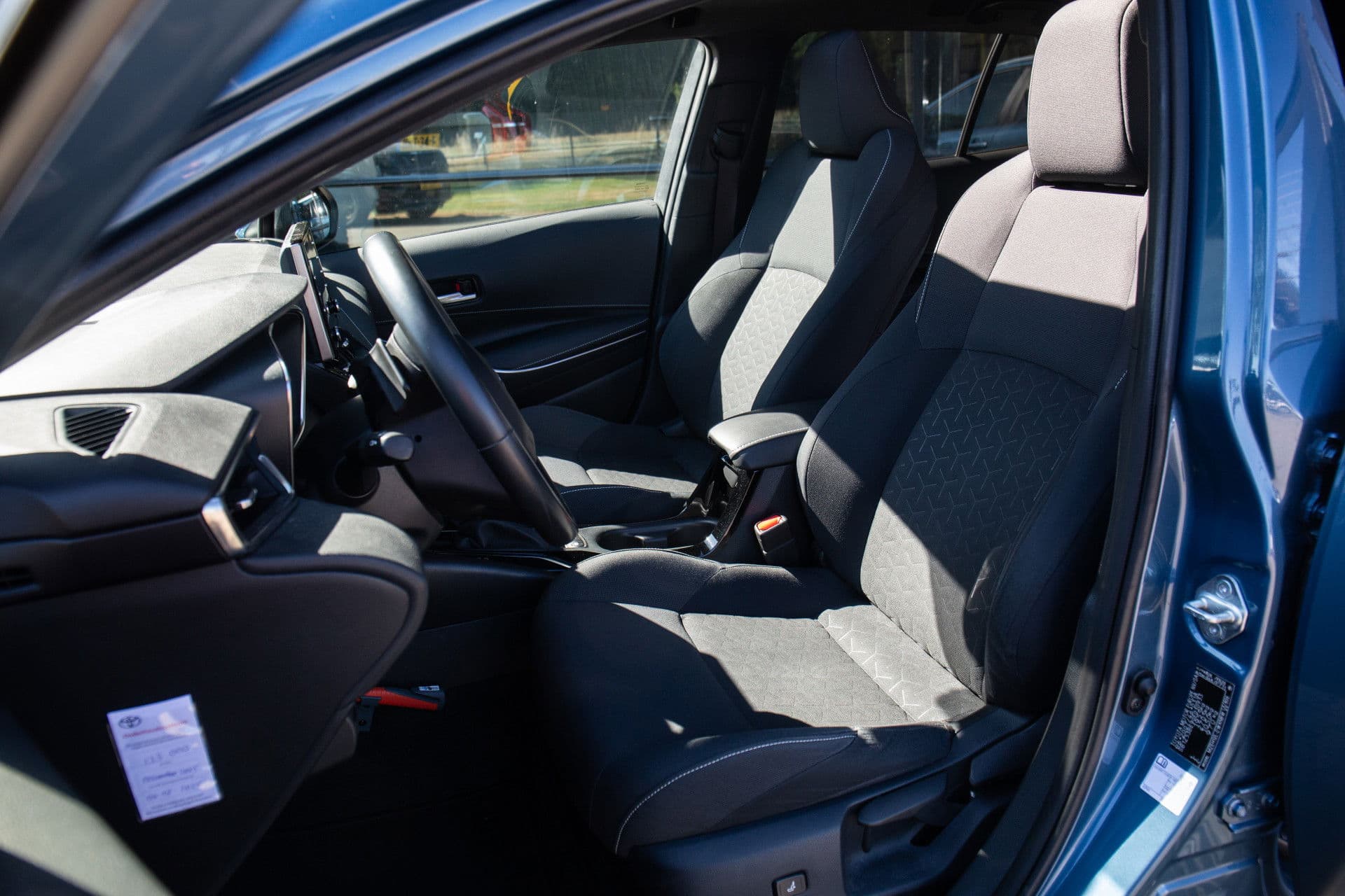 Toyota Corolla Touring Sports 2.0 Hybrid Style , Panoramadak, Adaptive cruise, Keyless entry, thumbnail 6