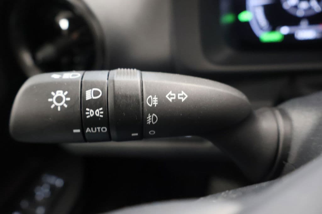 Toyota C-HR 1.8 Hybrid 140 Dynamic | Elektrische achterklep | Winter Pack thumbnail 15