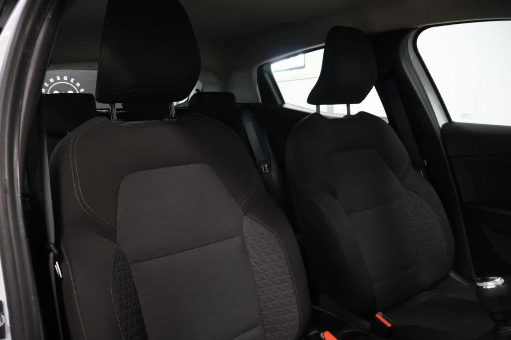 Renault Clio 1.0 TCe 90 Equilibre | App | Navi thumbnail 12