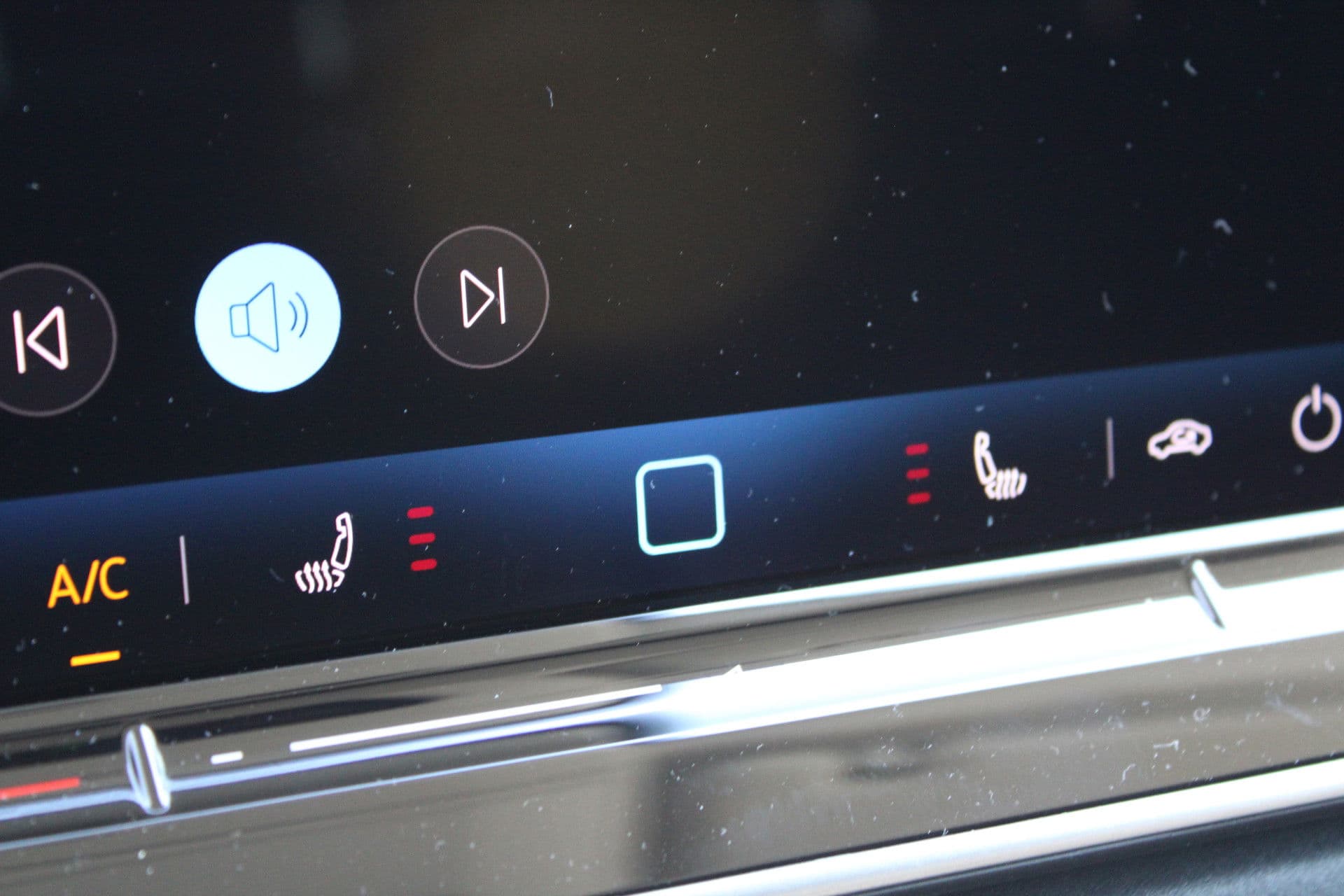 Volkswagen Crafter 35 2.0 TDI L3H2 177pk - Facelift - Navigatie - LED - Geveerde stoel - Virtual cockpit - Camera - Verwarmd stuur - Stoelverwarming - Rijklaar thumbnail 31