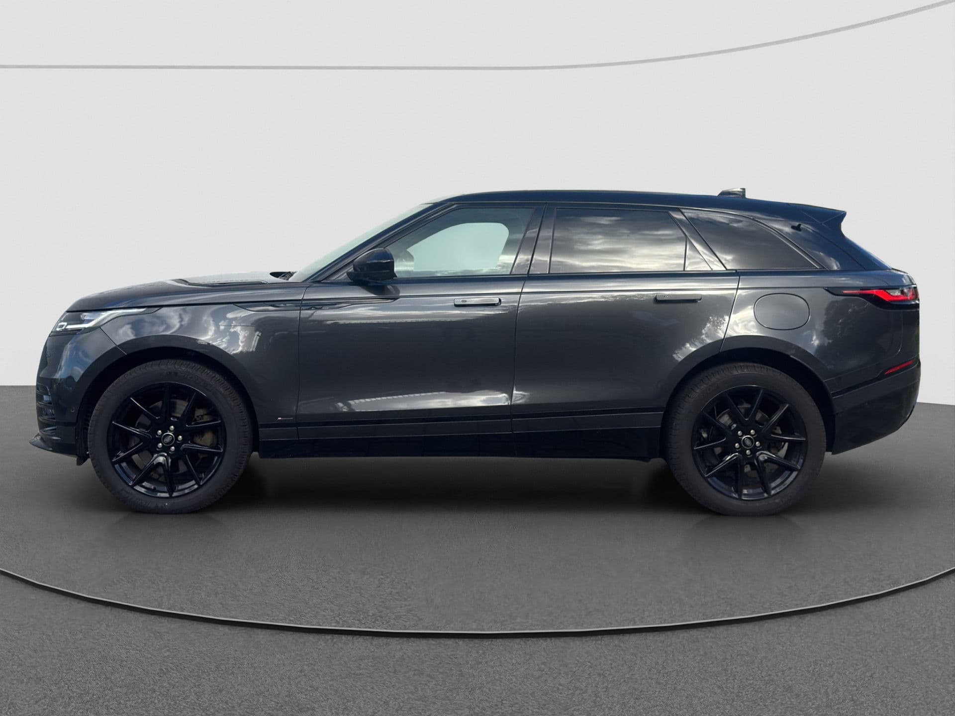 Land Rover Range Rover Velar 2.0 P400e R-Dynamic | Pano | Two-Tone | 360 | Virtual | HUD | 21'' thumbnail 8