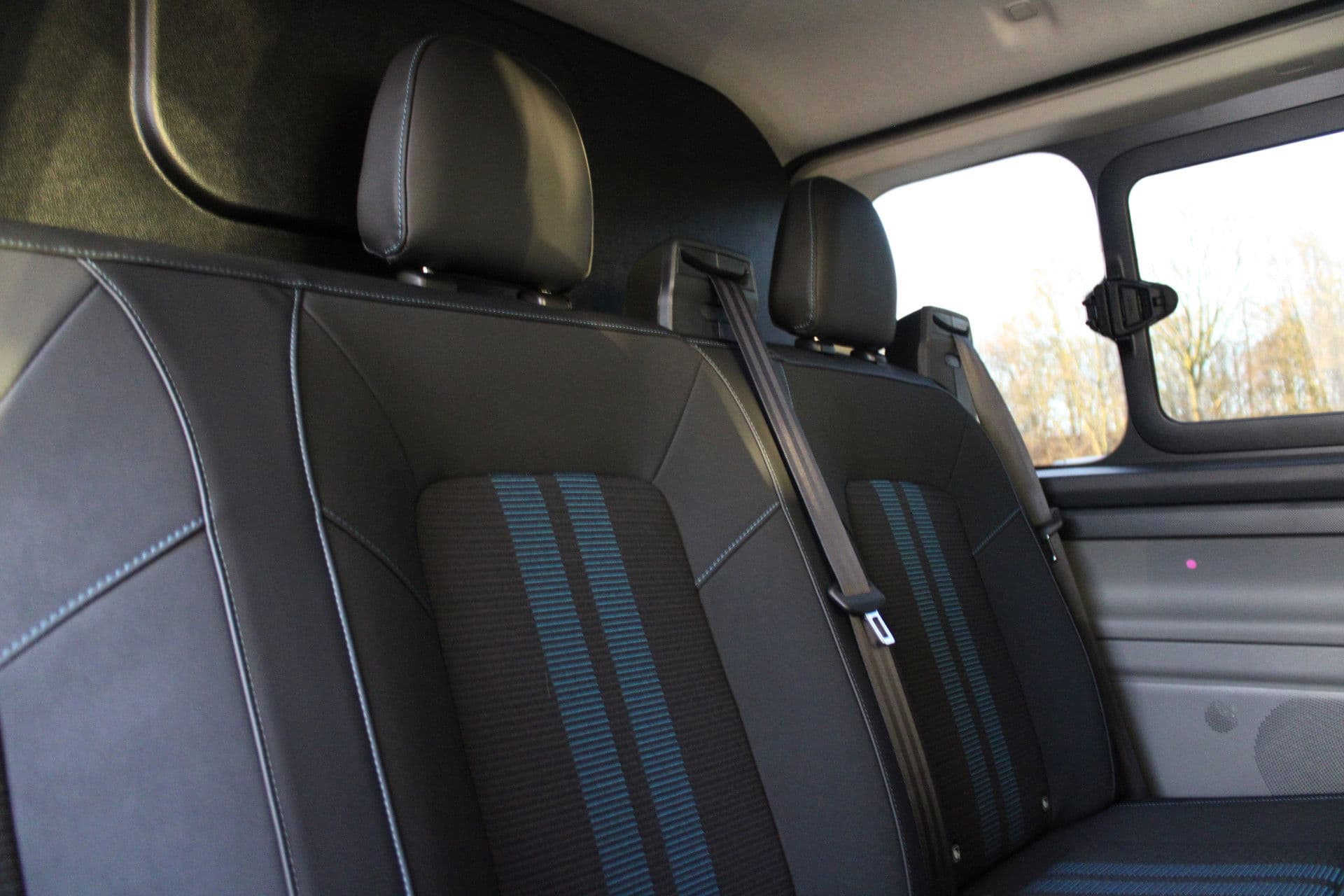 Ford Transit Custom 320 2.5 PHEV L1H1 Sport DC 232pk - 2x Schuif - 360 Camera - ACC - Keyless - Stoel/Stuurverwarming - Blindspot - Incl BPM - Rijklaar thumbnail 48