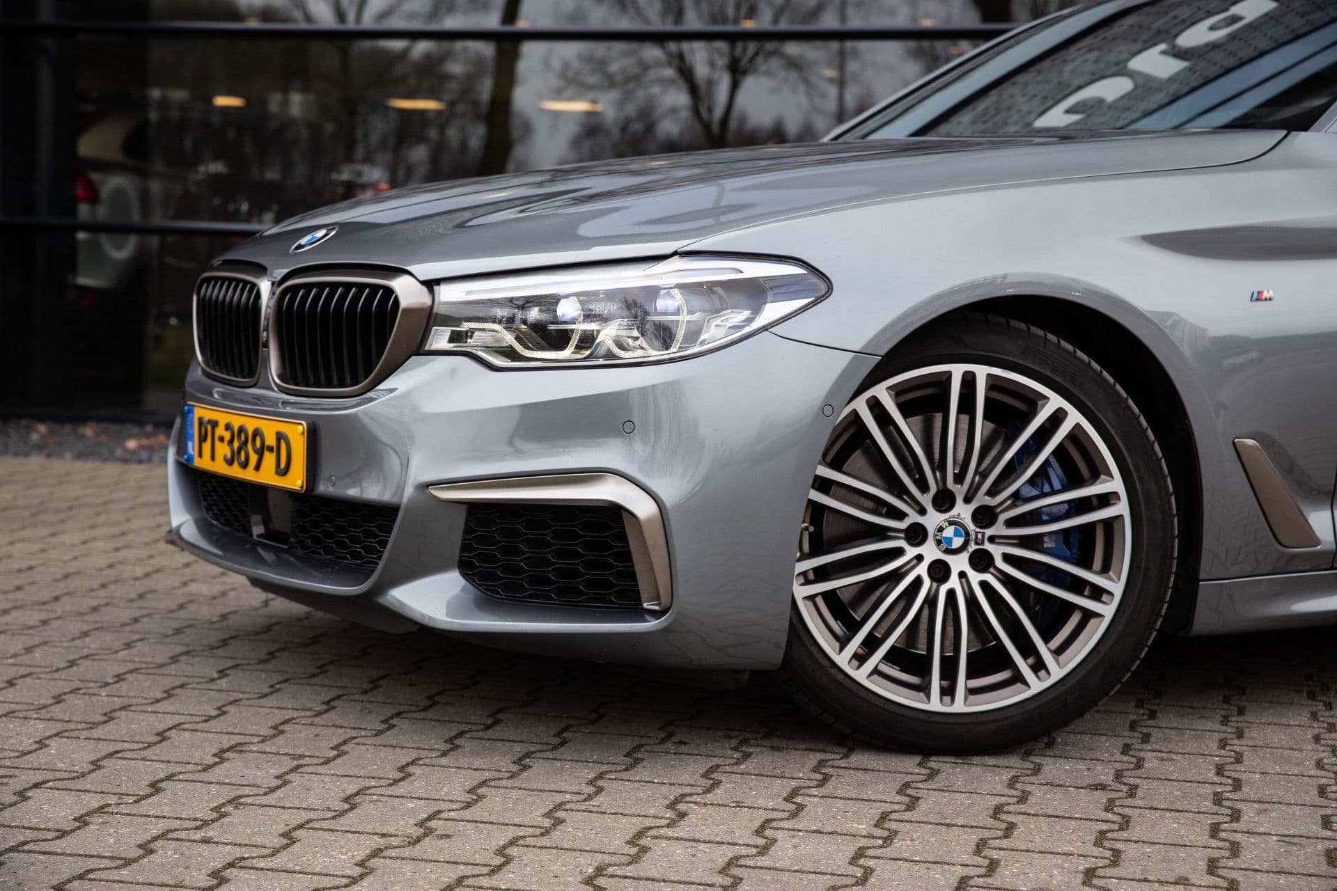 BMW 5 Serie M550i xDrive M-Sport , 4-wielsturing, Panoramadak, Harman/Kardon, Adap. cruise, thumbnail 8