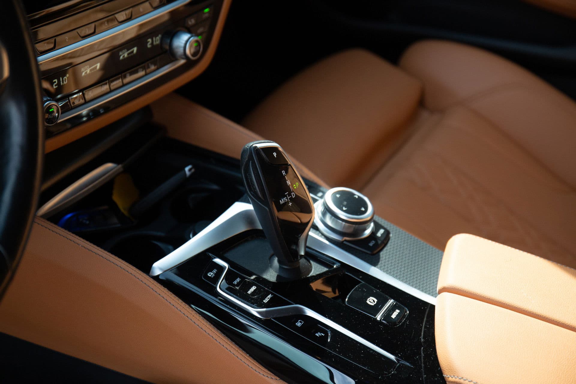 BMW 5 Serie Touring 530e M-Sport , Shadowline, Adaptive Cruise, Trekhaak, Leder, SOH 91% thumbnail 14