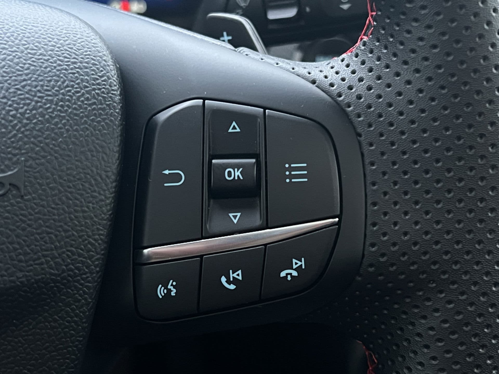 Ford Puma 1.0 EcoBoost Hybrid ST-Line X | Pano | B&O | Dodeh | Elek acherklep | thumbnail 26