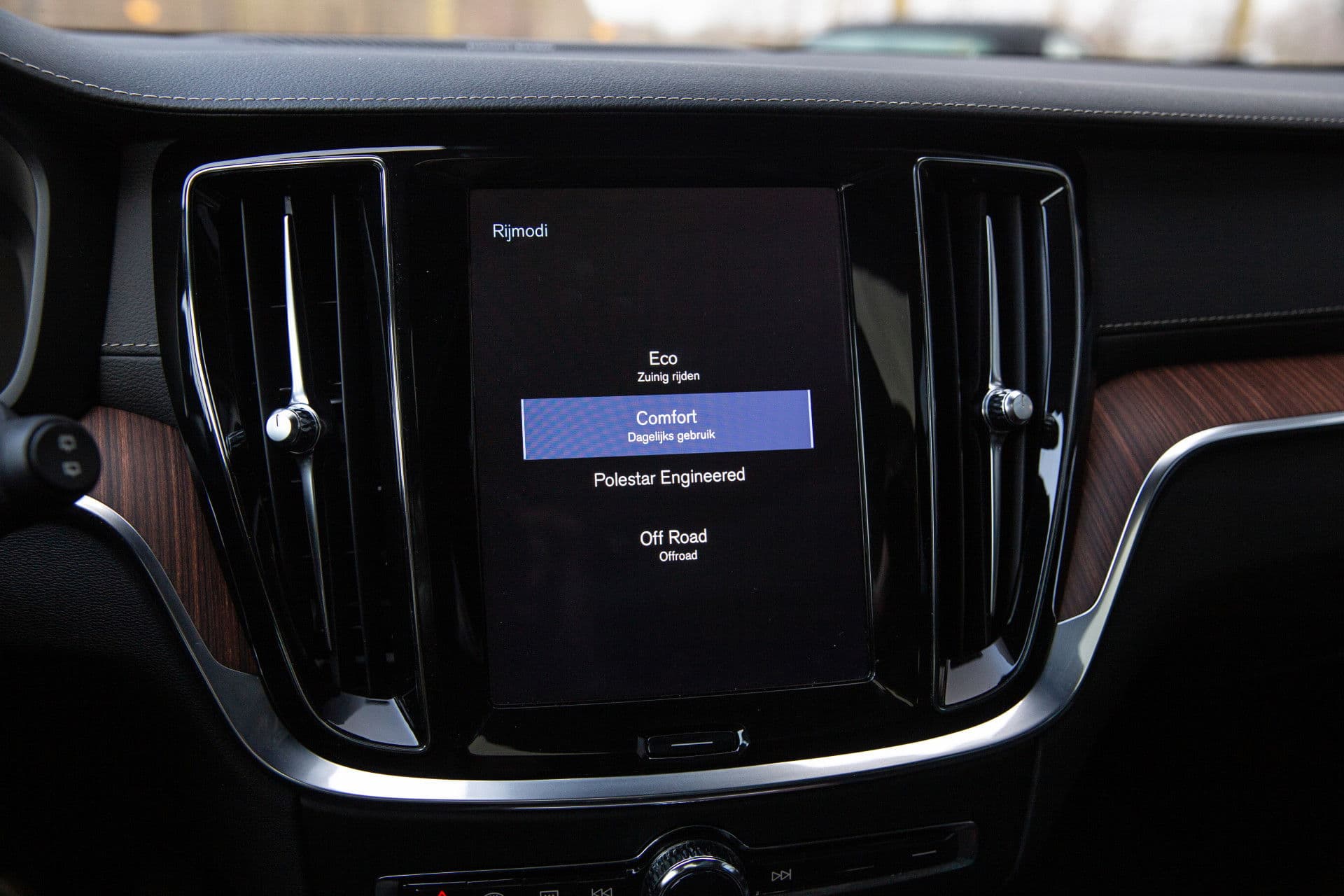 Volvo V60 Cross Country 2.0 T5 AWD Pro , Panoramadak, Harman/Kardon, Adap. cruise, thumbnail 21