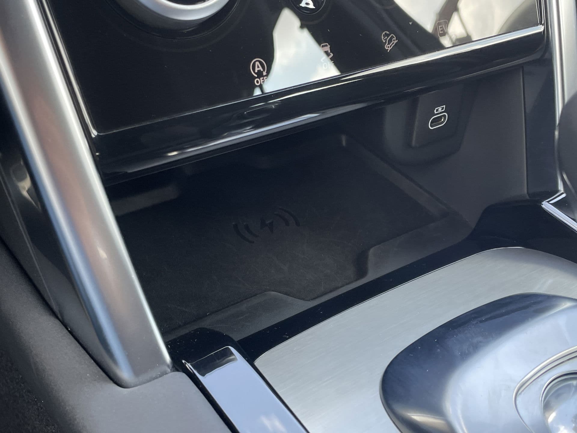 Land Rover Discovery Sport P300e R-Dynamic S | 360 Camera | Alcantara thumbnail 27