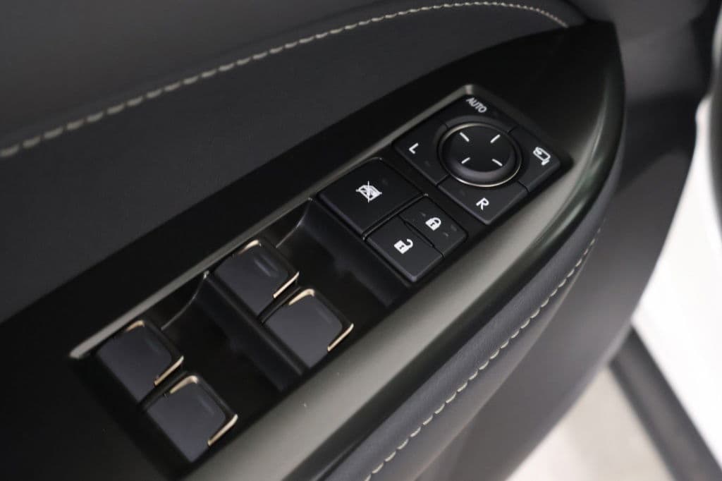 Lexus NX 450h+ AWD Luxury Line | Explorer Pack thumbnail 7