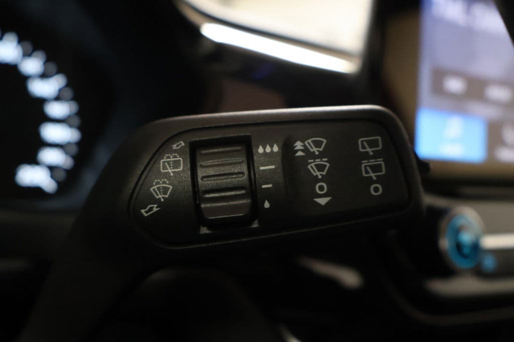 Ford Fiesta 1.0 EcoBoost Hybrid Titanium thumbnail 20