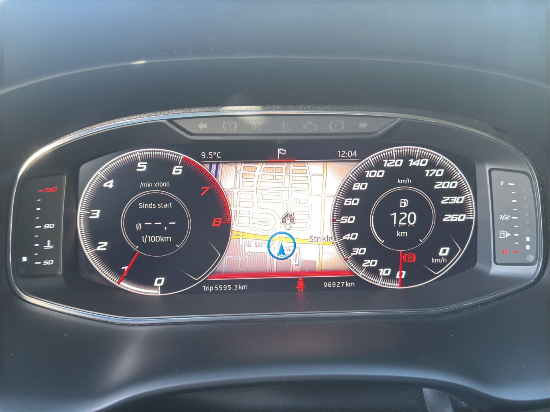 SEAT Ateca 1.0 EcoTSI Style Business Intense | Carplay | Virtual cockpit | PDC thumbnail 5