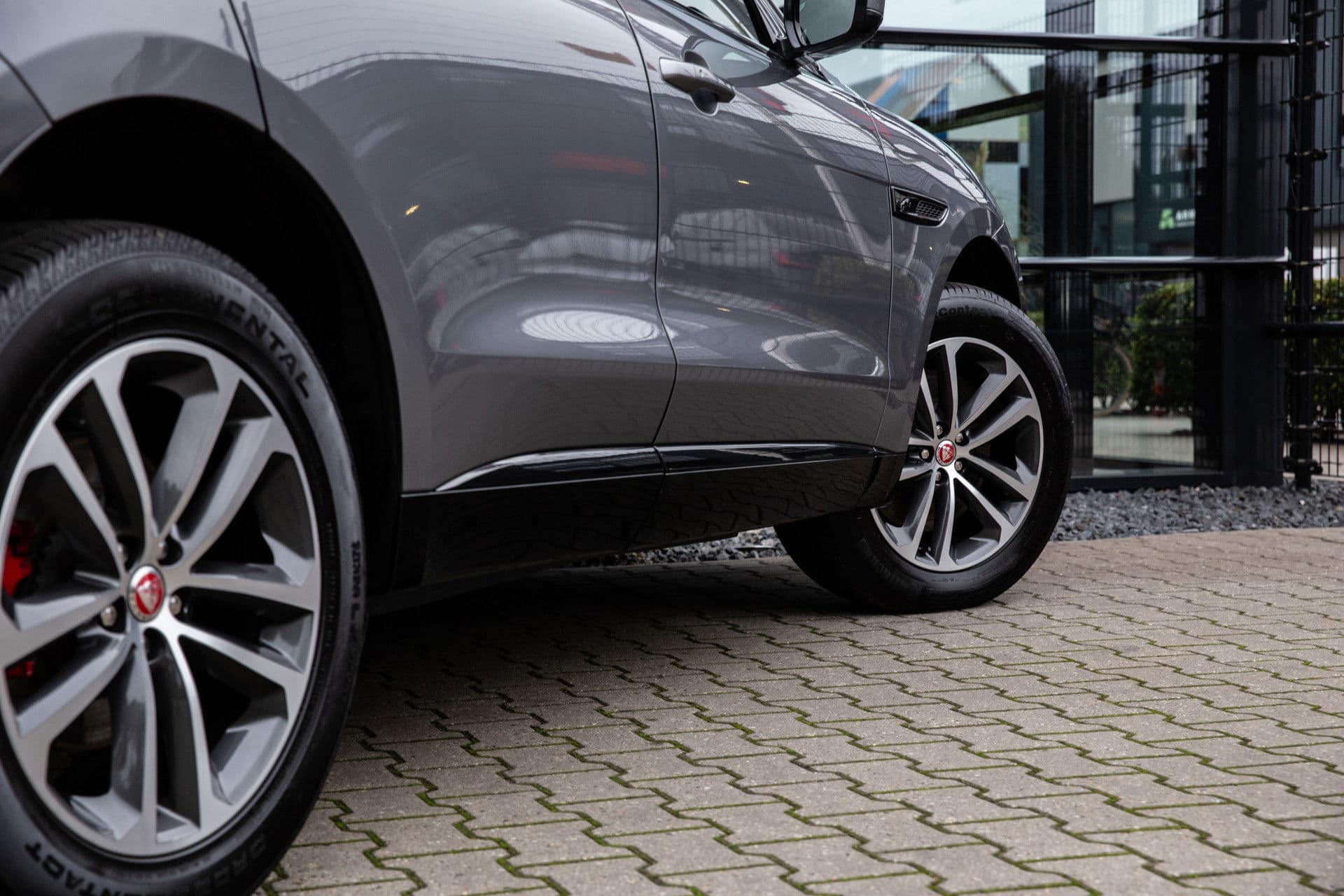 Jaguar F-Pace 2.0 P400e PHEV R-Dynamic SE , Panoramadak, Meridian, Head-up Display thumbnail 7