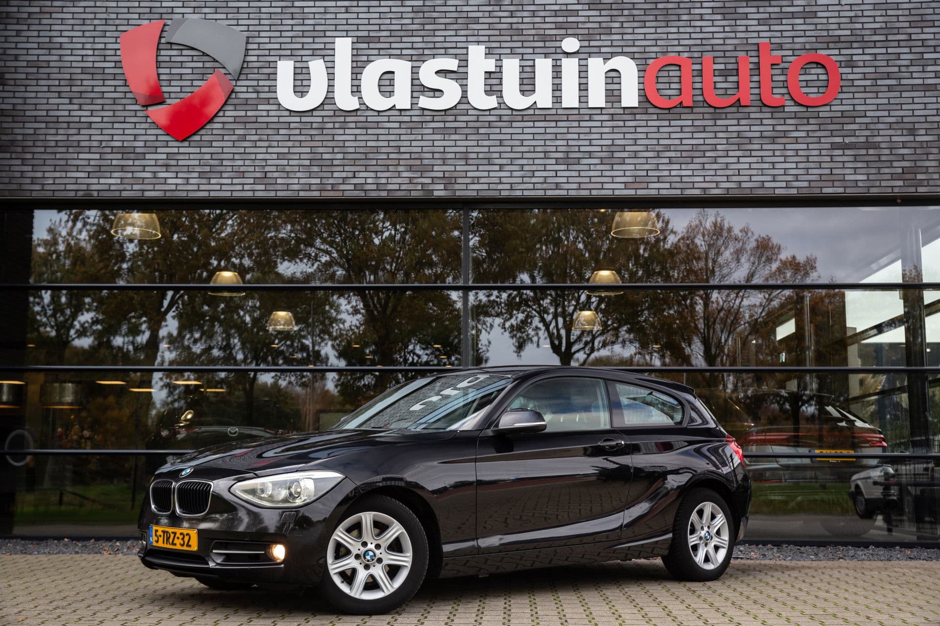 BMW 1-serie 116d , Stoelverwarming, Leder, Lichtmetalen velgen