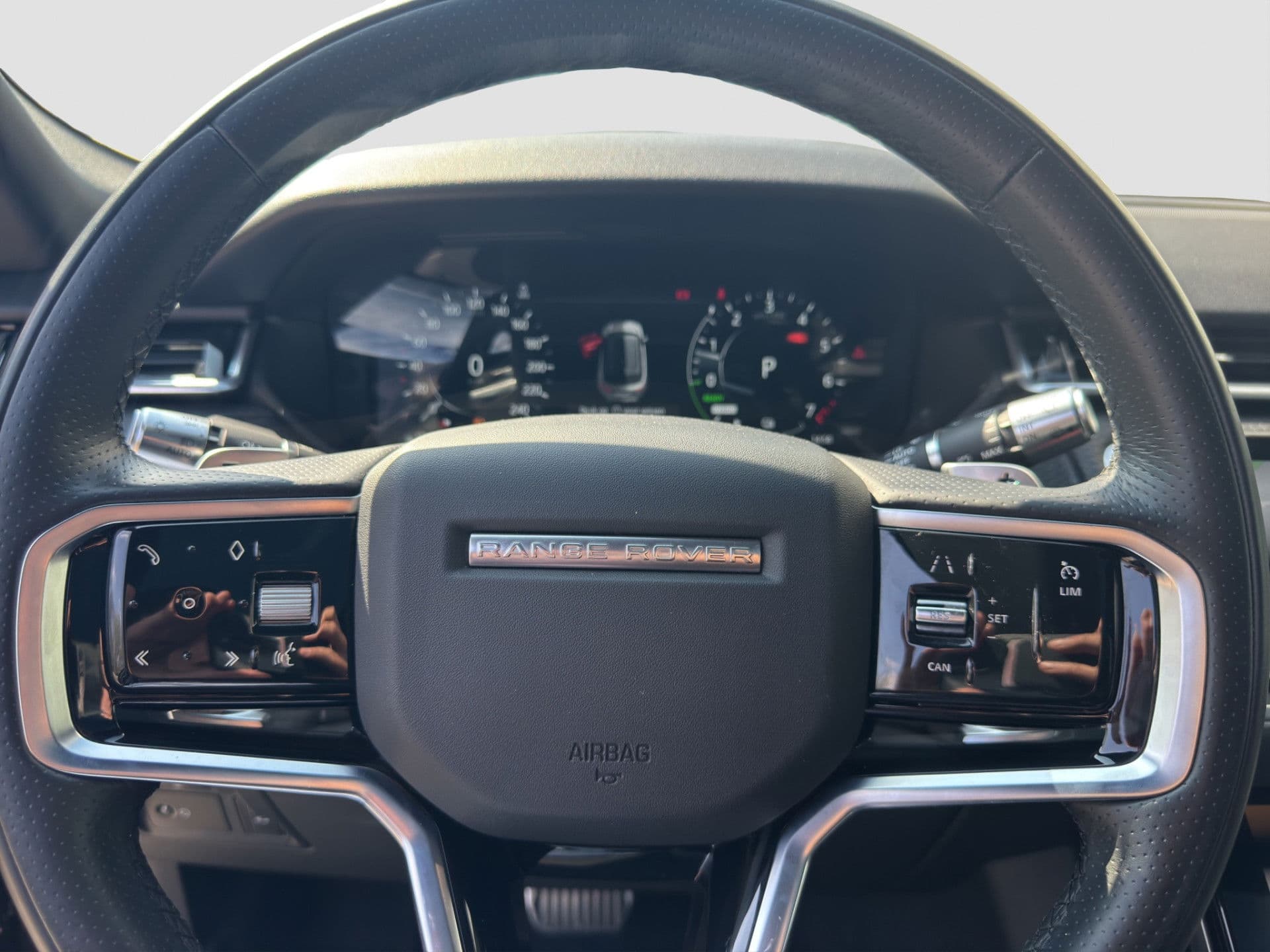 Land Rover Range Rover Velar 2.0 P400e R-Dynamic | Pano | Two-Tone | 360 | Virtual | HUD | 21'' thumbnail 17