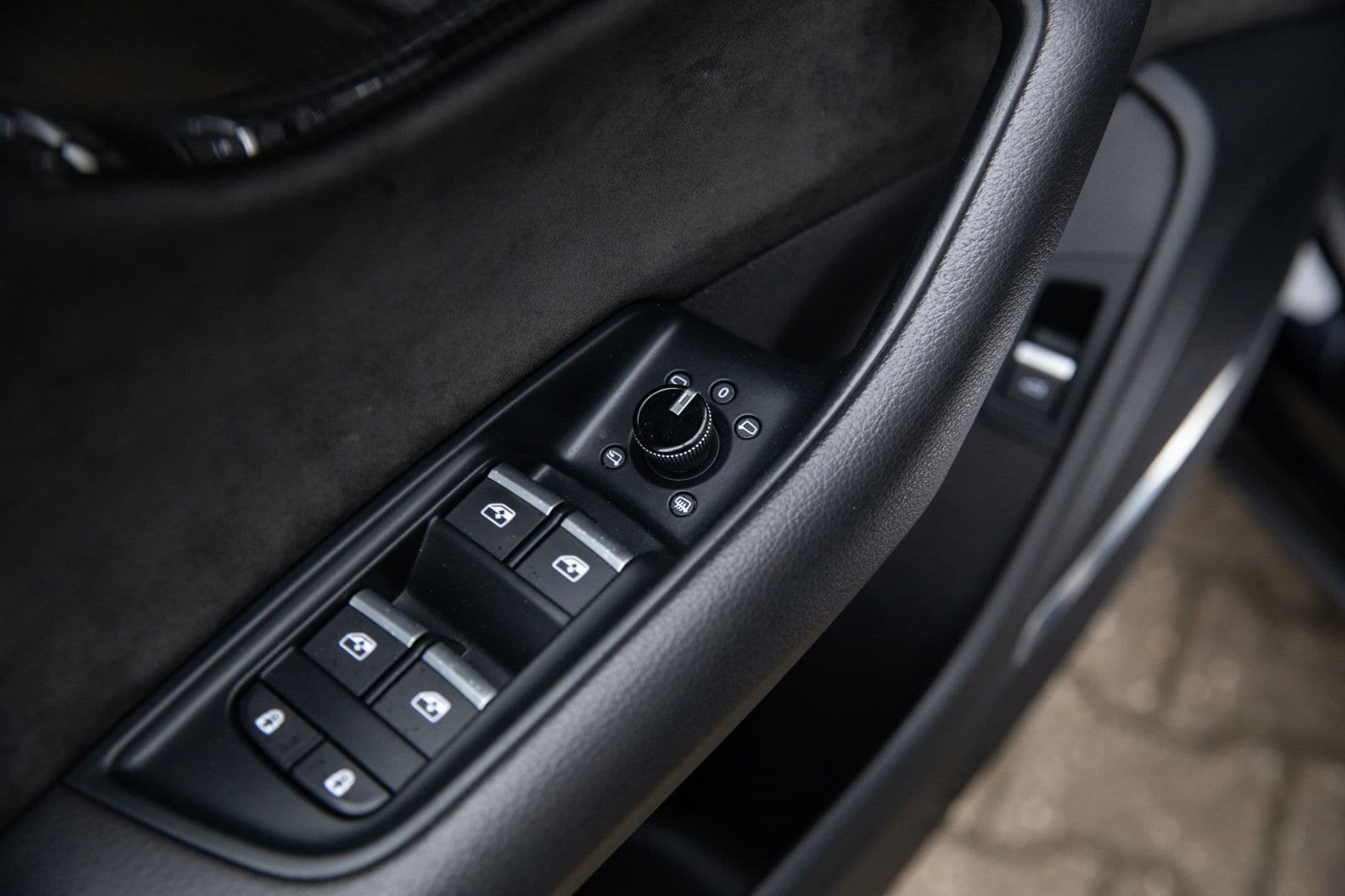 Audi SQ8 4.0 TDI SQ8 quattro , 4-wielsturing, Softclose, Nachtzicht, B&O, Vol! thumbnail 40