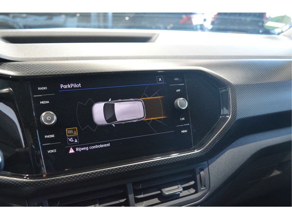 Volkswagen T-Cross 1.0 TSI Life navi clima cruise pdc trekhaak 17 inch !! thumbnail 20