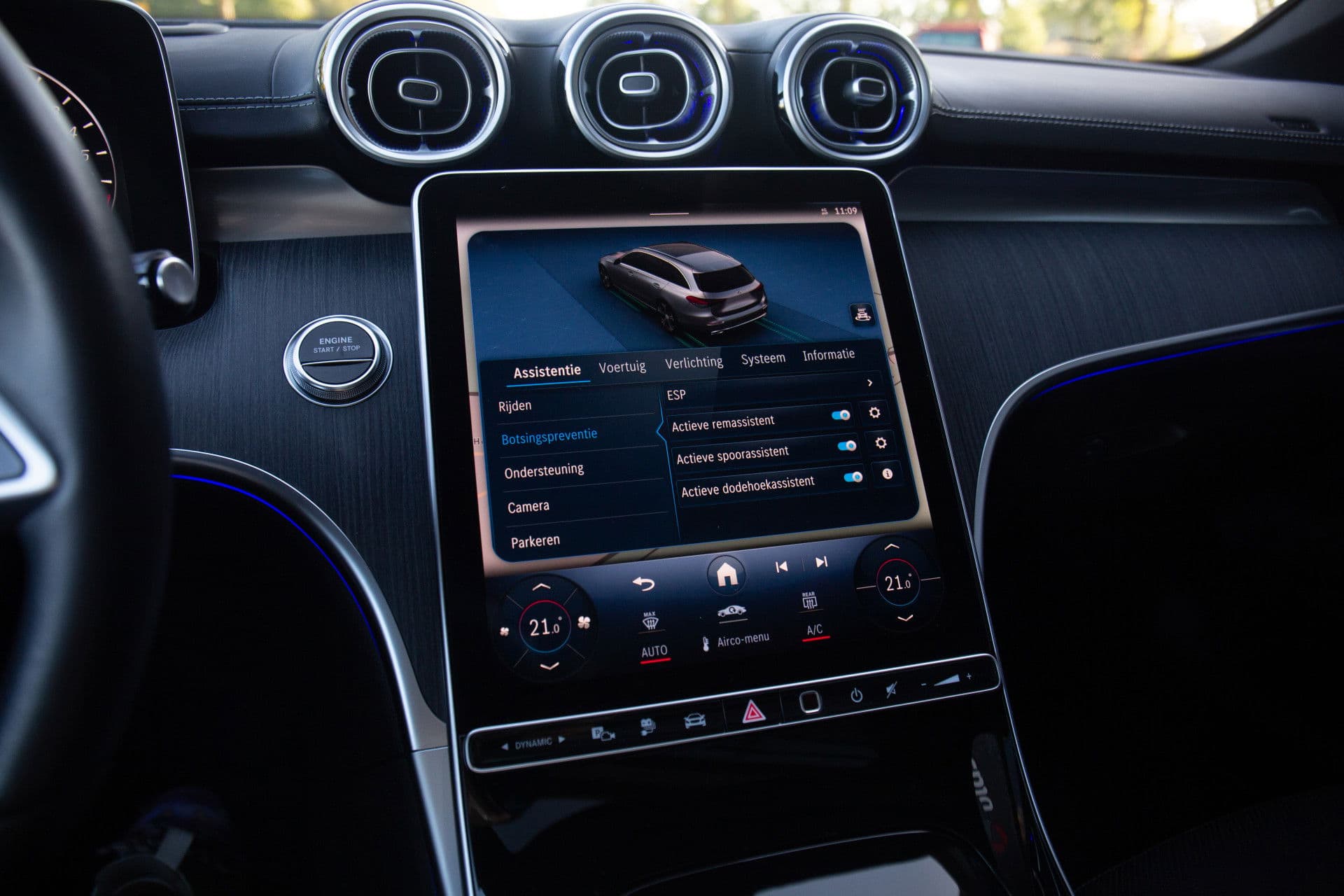 Mercedes-Benz C-Klasse Estate 300 e AMG Line , Panoramadak, Sfeerverlichting, 3D-camera, HUD thumbnail 18