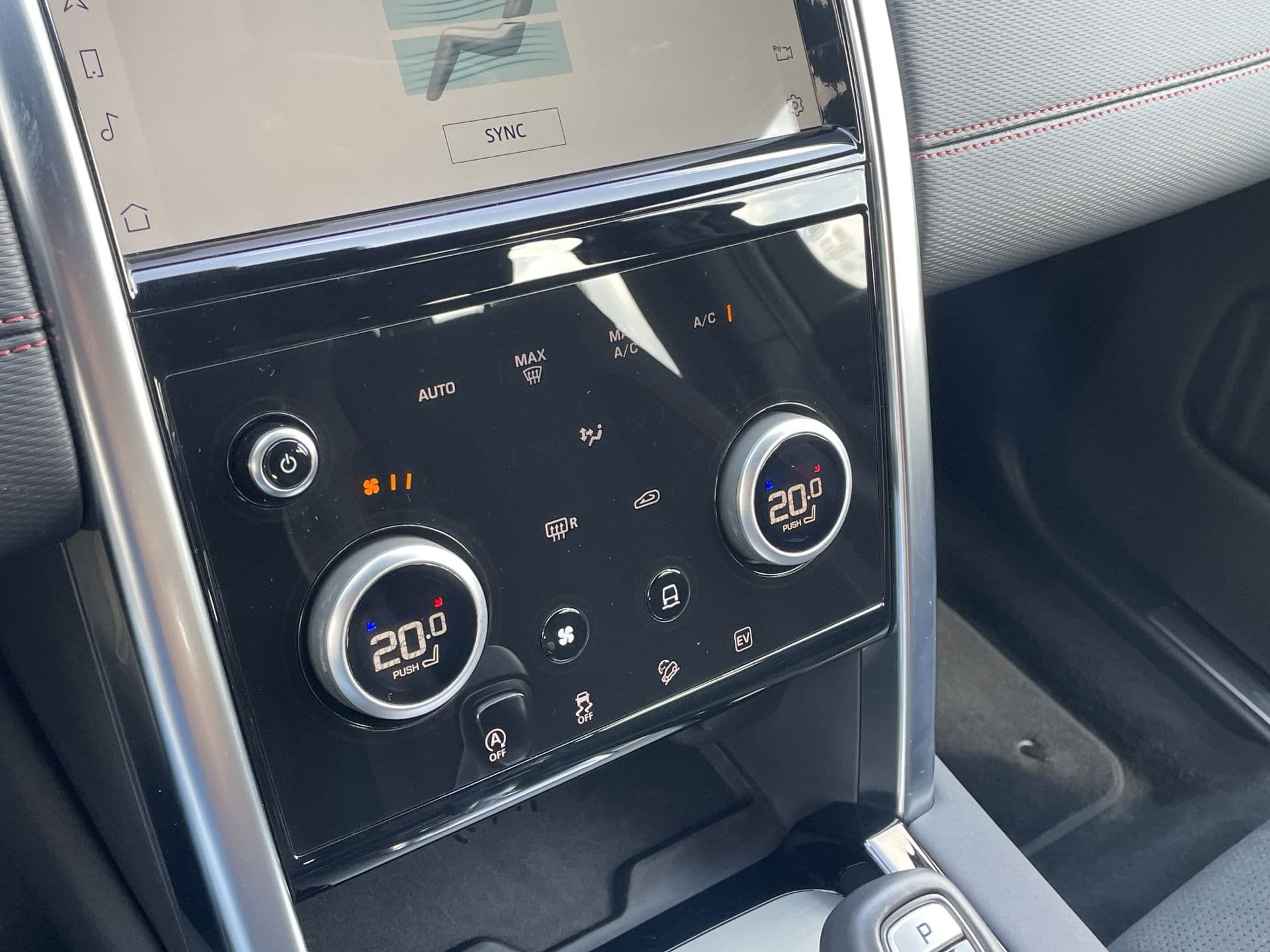 Land Rover Discovery Sport P300e R-Dynamic S | 360 Camera | Alcantara thumbnail 26