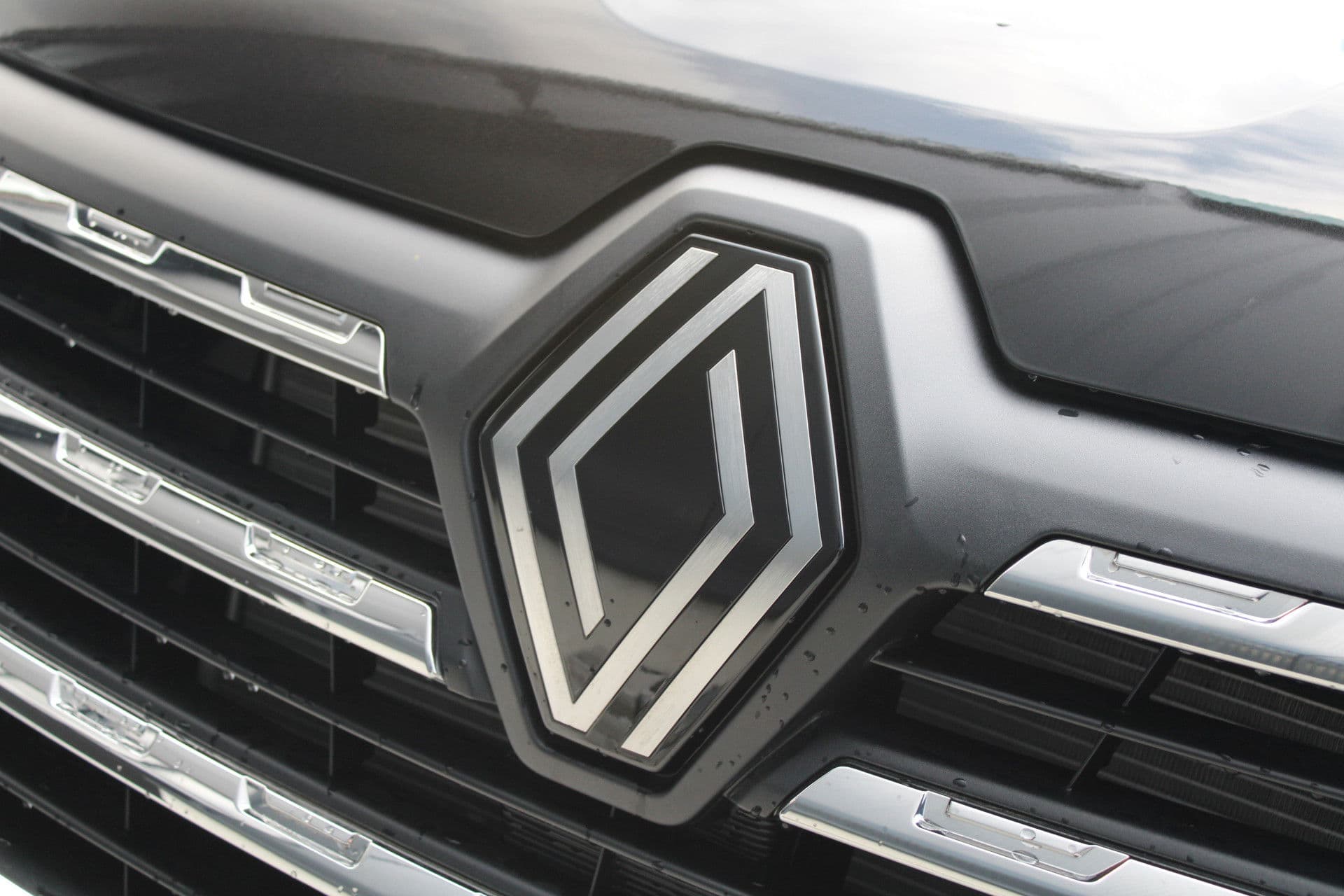 Renault Trafic 2.0 Blue dCi 170pk T29 L2H1 Extra DC - 2x Schuifdeur - Carplay - LED - Blind Spot - Navigatie - Camera - Trekhaak - Stoelverwarming - Rijklaar thumbnail 40