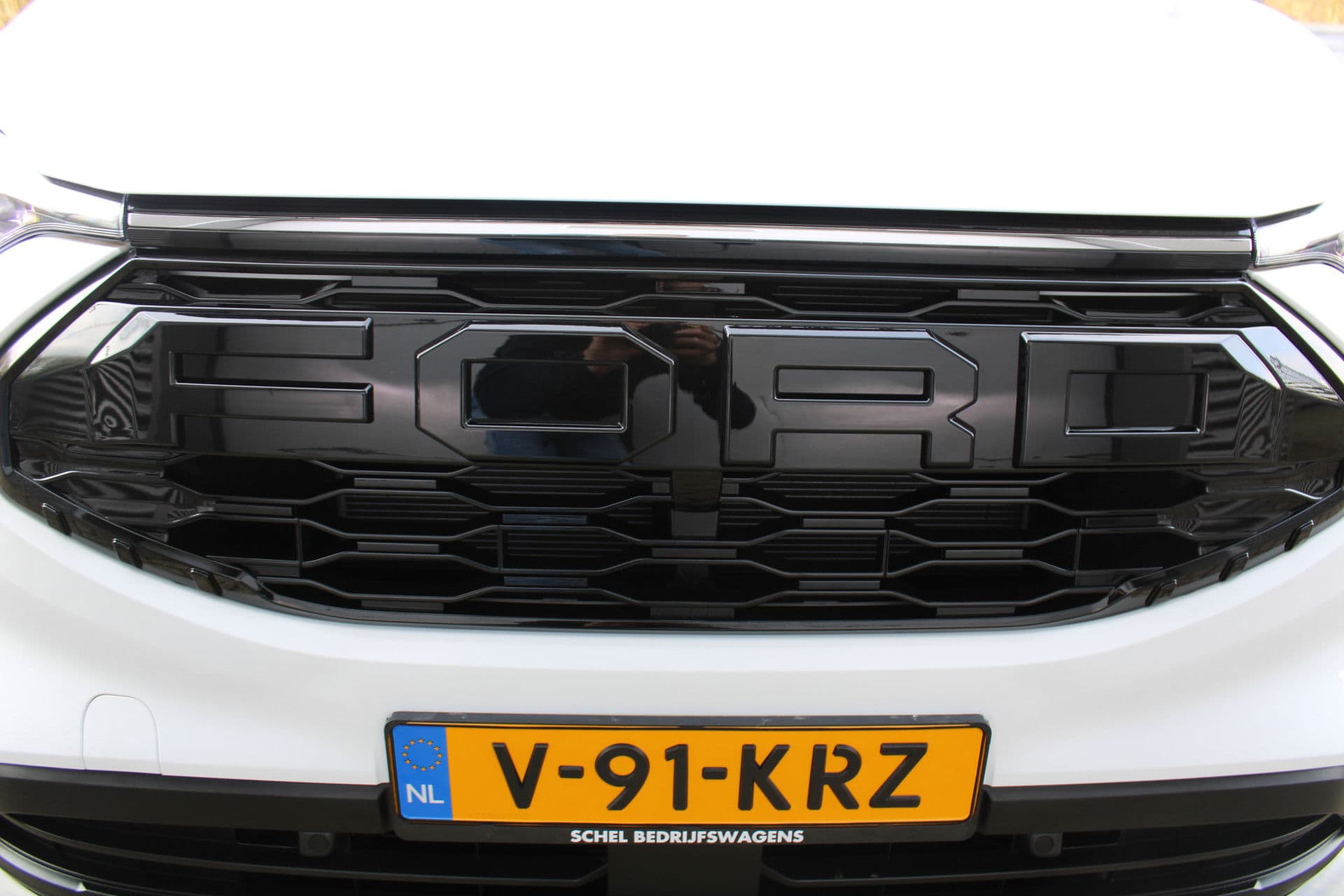 Ford Transit Custom 320 2.0 TDCI L2H1 Trend DC 136pk - Raptor Grill - Styling Pack - LM velgen - Betimmering - Camera - Trekhaak - LED koplampen - Rijklaar thumbnail 19