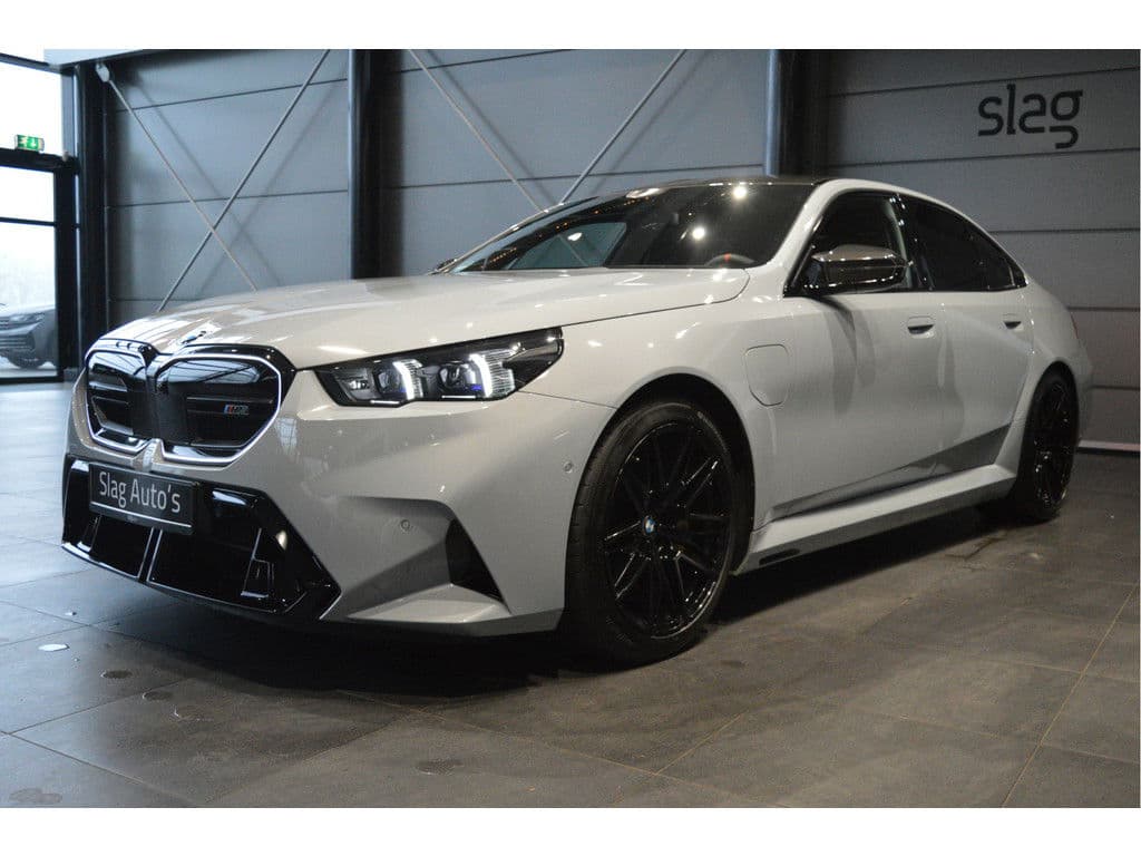 BMW M-5 727pk Sedan Keramisch Carbon Pack B&W 21 inch !! thumbnail 2