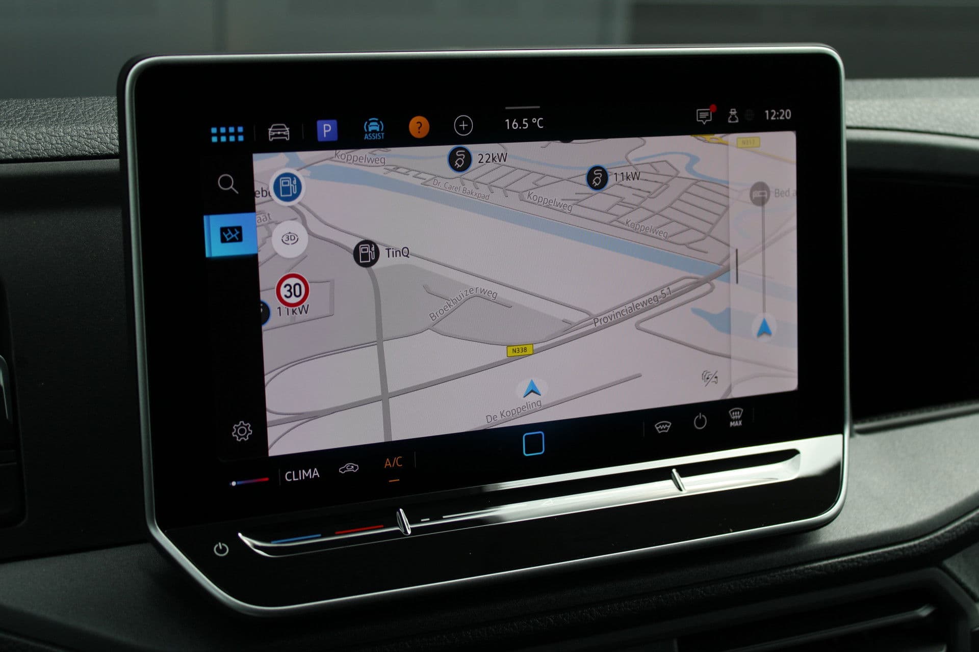 Volkswagen Crafter 30 2.0 TDI L3H3 140pk - Navigatie - DAB - Geveerde Stoel - Camera - Carplay - Rijklaar thumbnail 32