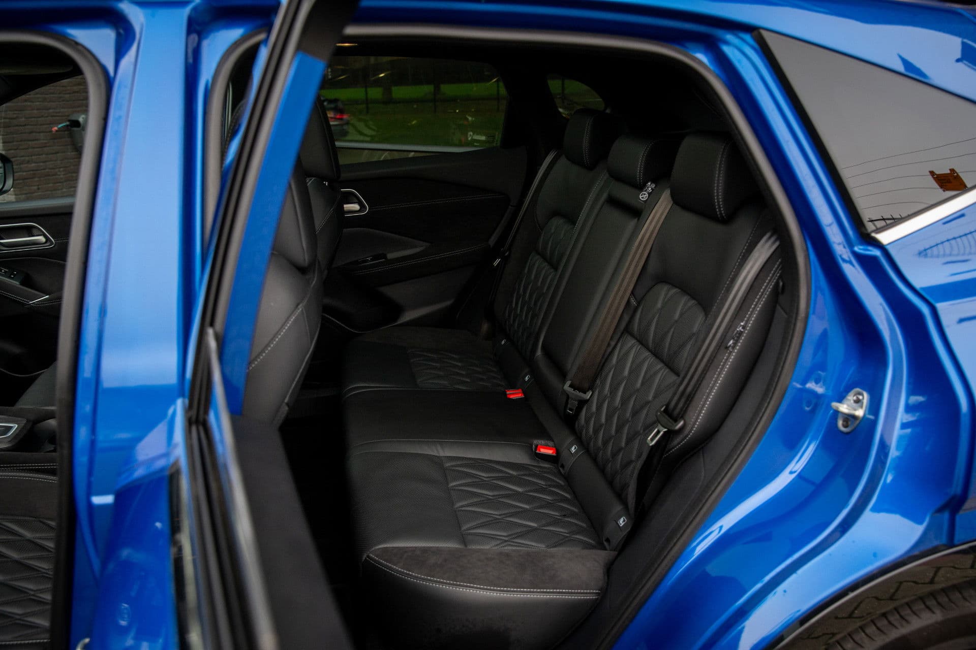 Nissan QASHQAI 1.3 MHEV Xtronic Tekna Plus , 3D-camera, Panoramadak, Head-up display, Sfeerverlichting, thumbnail 9