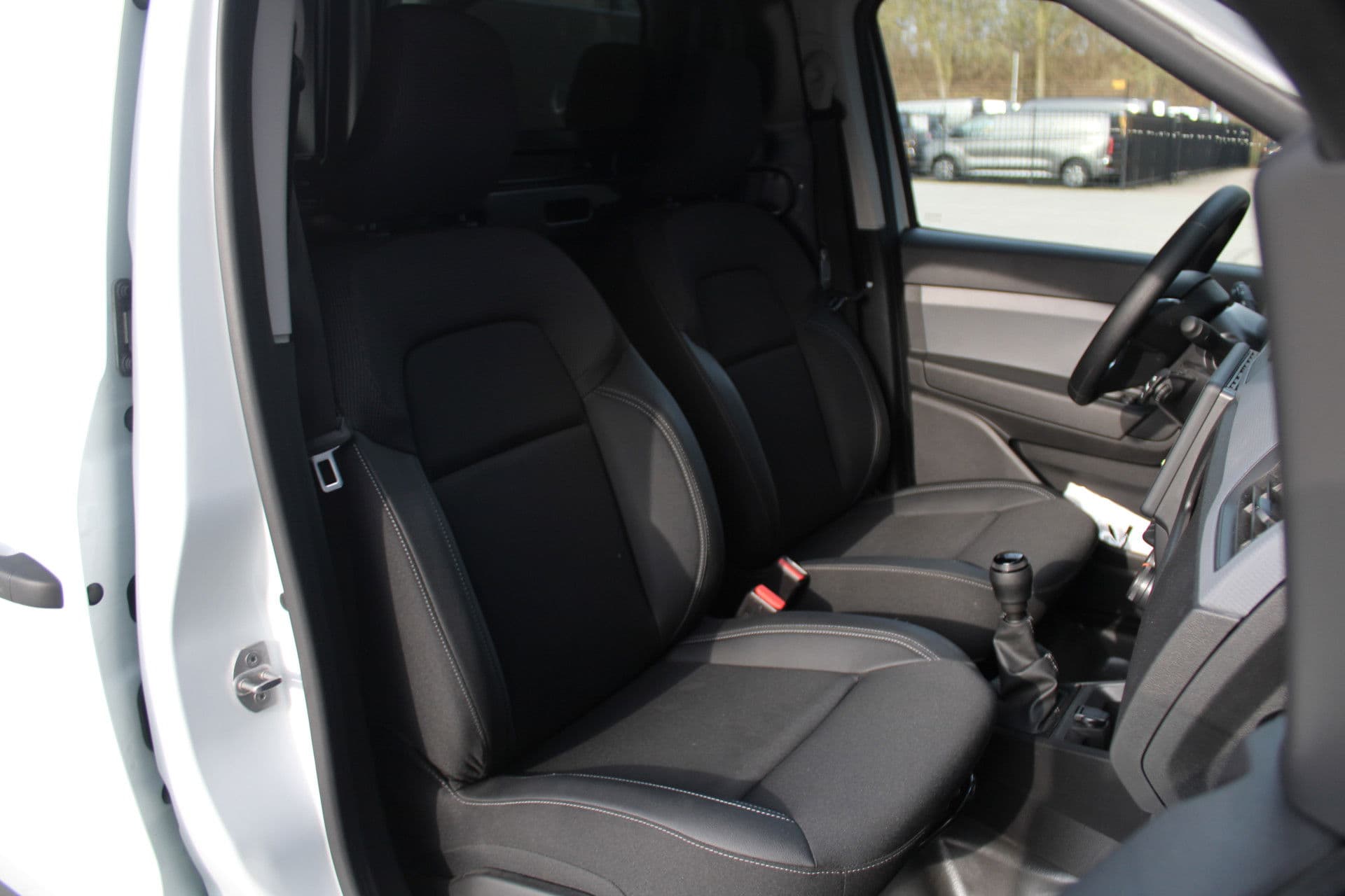 Renault Express 1.5 dCi 95 Comfort + 95pk - Carplay - Camera - Cruise - Airco - Hout - Rijklaar thumbnail 34