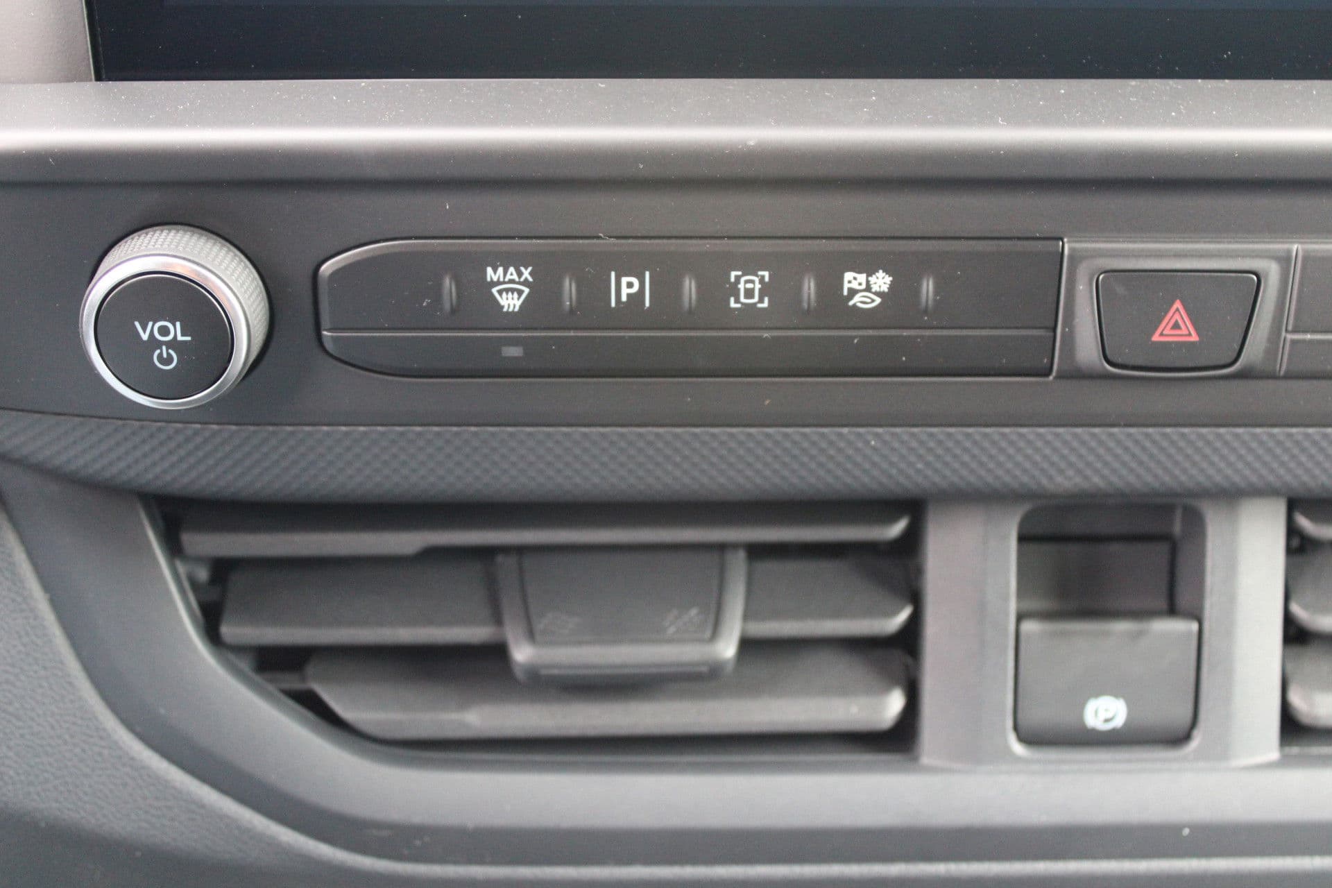 Ford Transit Custom 320 2.5 PHEV L2H1 Trend 232pk - 5 jaar GARANTIE - 2x Schuifdeur - Adaptive Cruise - Blind Spot - Navigatie - Camera - Verwarmd Stuur - Rijklaar thumbnail 30