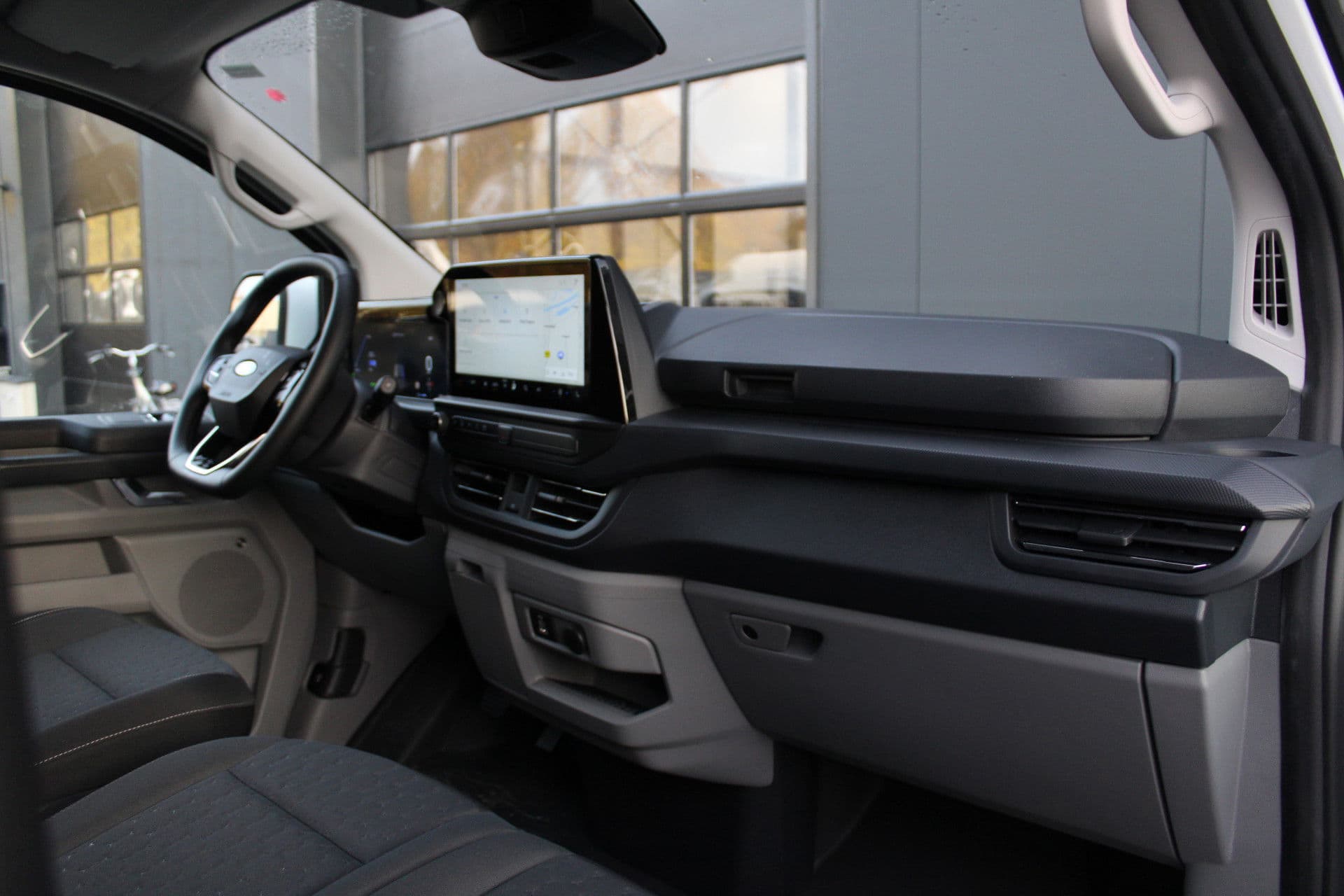 Ford E-Transit Custom 340 L2H1 Limited 65 kWh 218pk - LED - 360 Camera - B&O - ACC - Navi - Stoel/Stuurverwarming - Rijklaar thumbnail 37