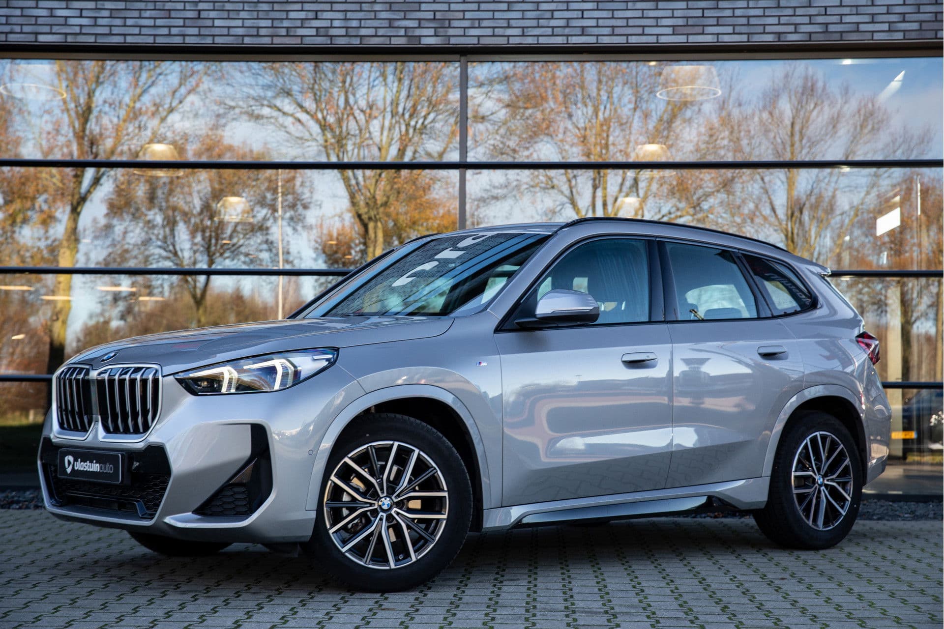 BMW X1 sDrive18i M-sport , Draadloze lader, Keyless entry, Achteruitrijcamera, thumbnail 6