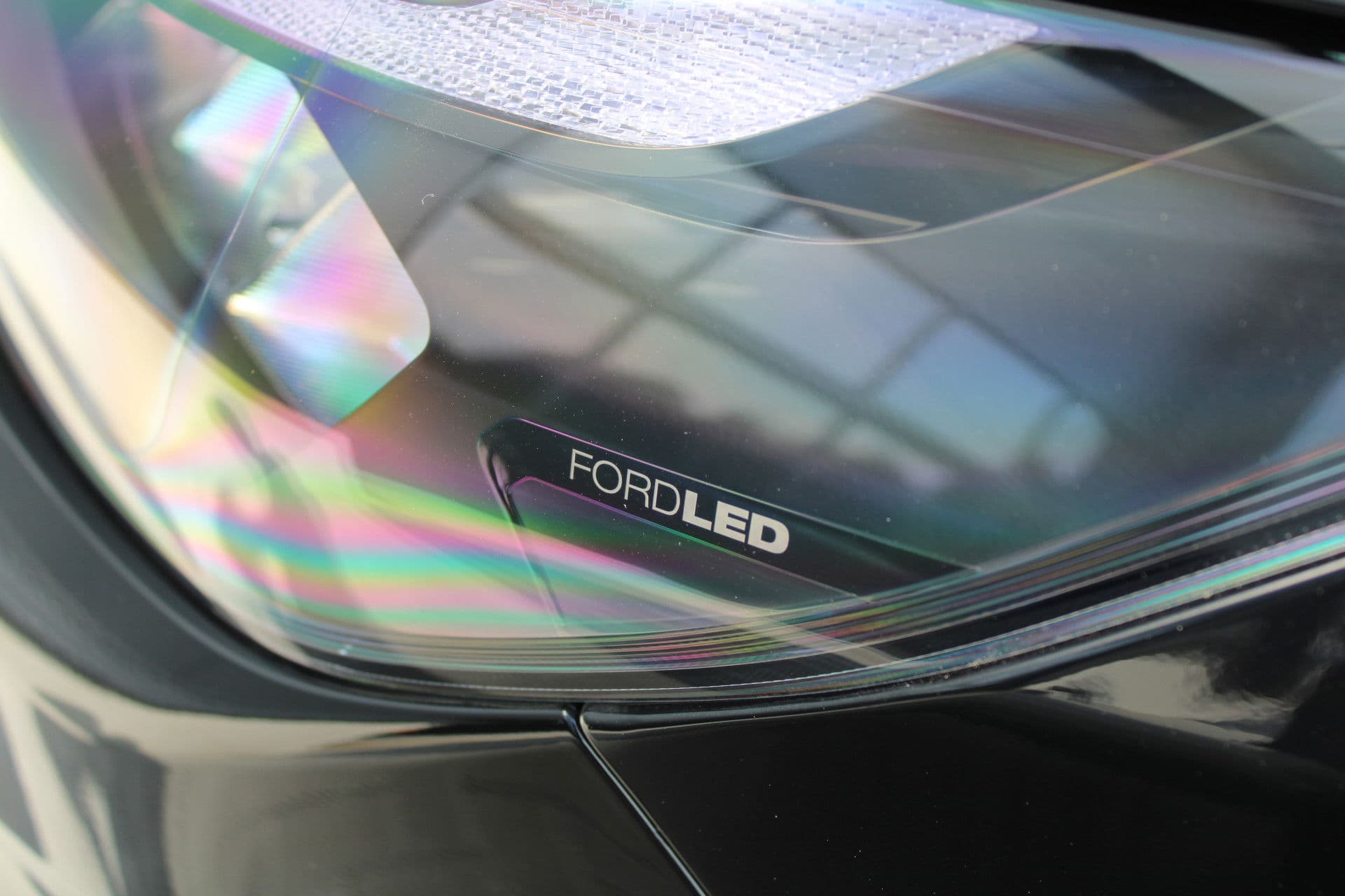 Ford Transit Custom 320 2.0 TDCI L2H1 Trend DC 136pk - Carplay - Android - Camera - Trekhaak - LED koplampen - Stoelverwarming - Draadloos laden - Rijklaar thumbnail 32