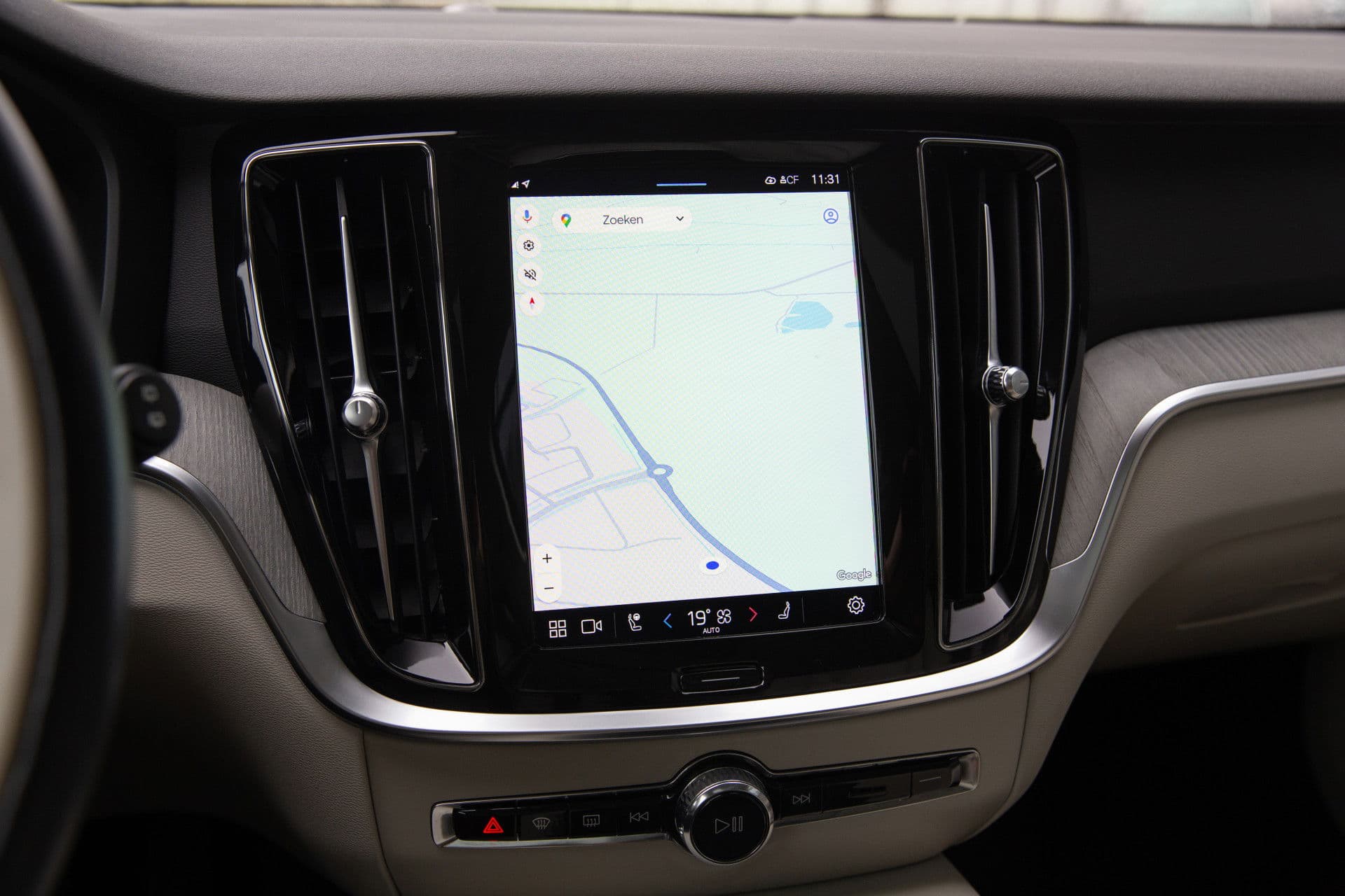 Volvo V60 2.0 T6 Plug-in hybrid AWD Plus Bright , Panoramadak, Adap. cruise, Stoel/stuurverwarming, thumbnail 19