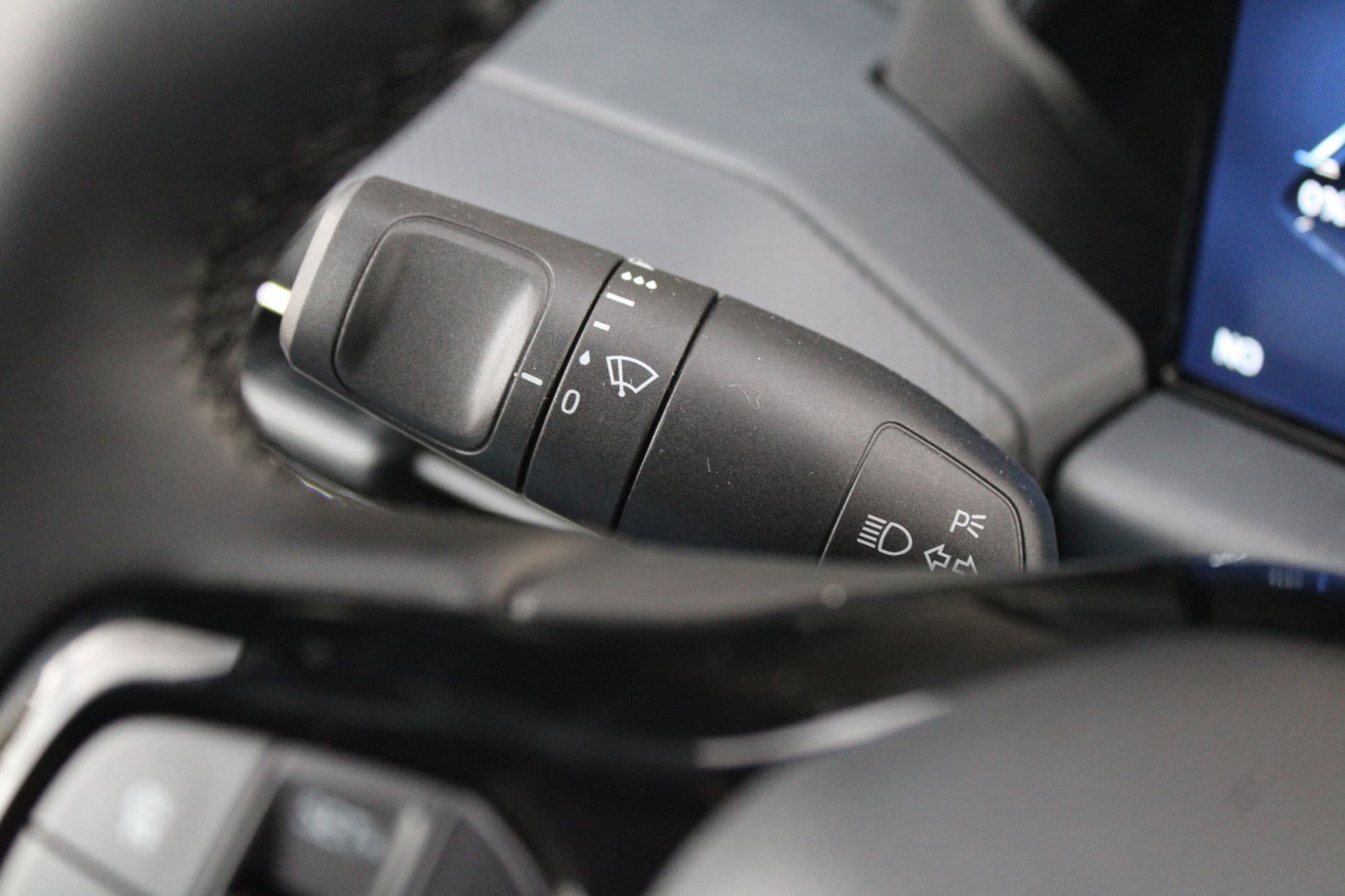 Ford E-Transit Custom 340 L2H1 Limited 65 kWh 218pk - 2x Schuif - LED - 360 Camera - B&O - ACC - Navi - Stoel/Stuurverwarming - Rijklaar thumbnail 27