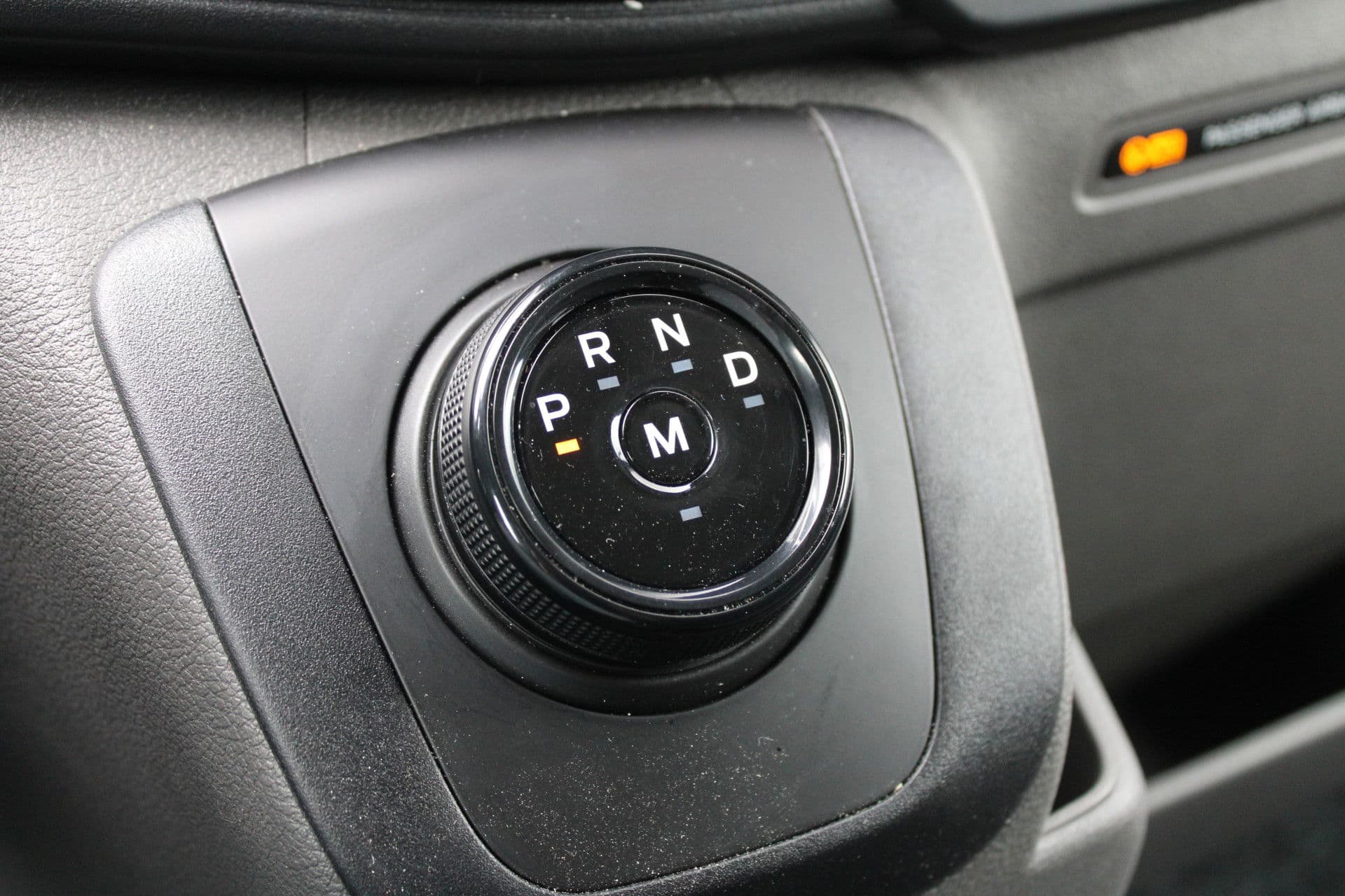 Ford Transit 350 2.0 TDCI L3H2 Limited Raptor 165pk - LUCHTVERING - ACC - Blind Spot - 360 camera - Raptor Grill - Stoel-Stuurverwarming - Trekhaak - Rijklaar thumbnail 26