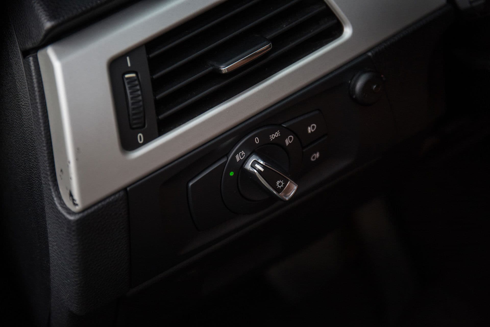 BMW 3 Serie Cabrio 325i High Executive , Automaat, Navigatie, Leer, Stoelverwarming, Memory thumbnail 19