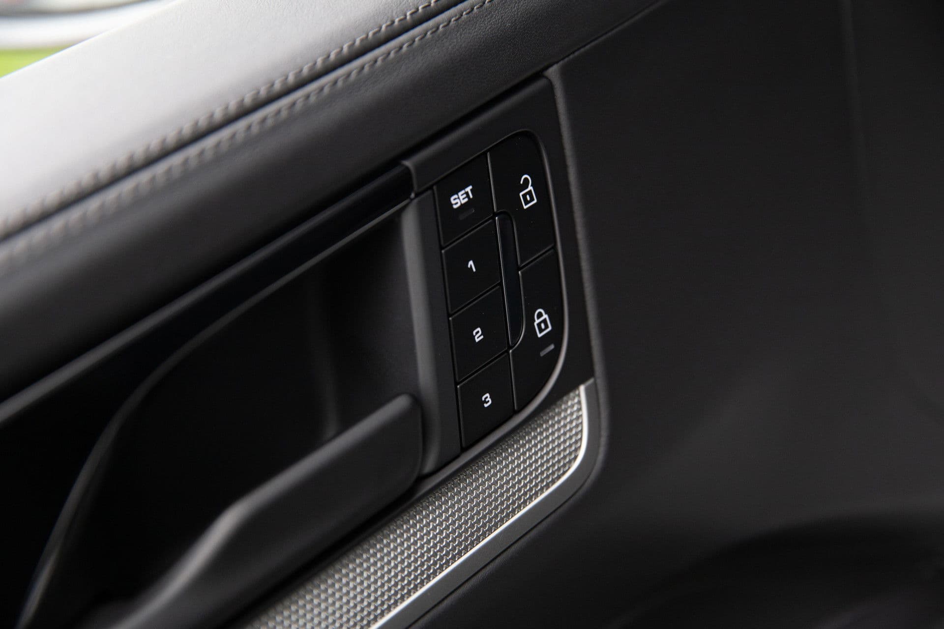 Porsche Cayenne 3.0 E-Hybrid , Sport Chrono, Luchtvering, Softclose, HUD, Pano, thumbnail 43