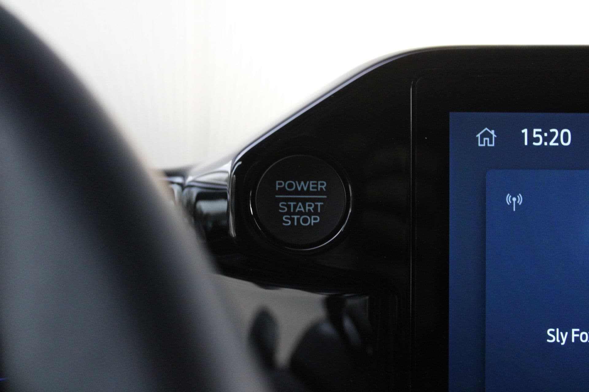 Ford Transit Custom 320 2.5 PHEV L2H1 Limited 232pk - 2x Schuifdeur - Trekhaak - Stoel/Stuurverwarming - ACC - Blindspot - Keyless - Rijklaar thumbnail 25